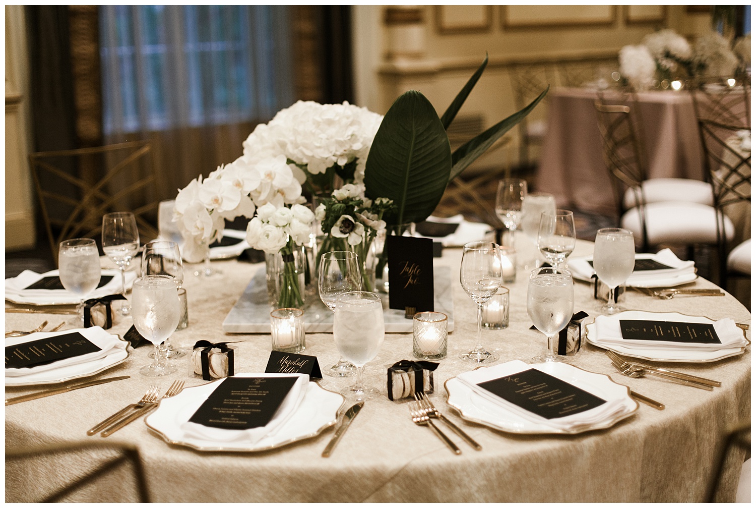 Fairmont Olympic Hotel Wedding_Elizabeth Zuluaga_Taylor & Caton_090.jpg