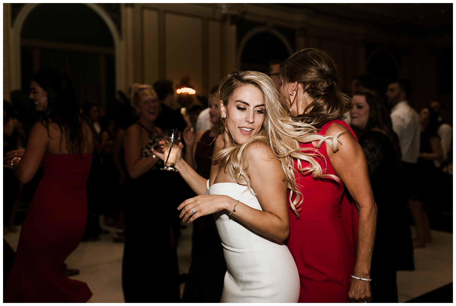 Fairmont Olympic Hotel Wedding_Elizabeth Zuluaga_Taylor & Caton_093.jpg