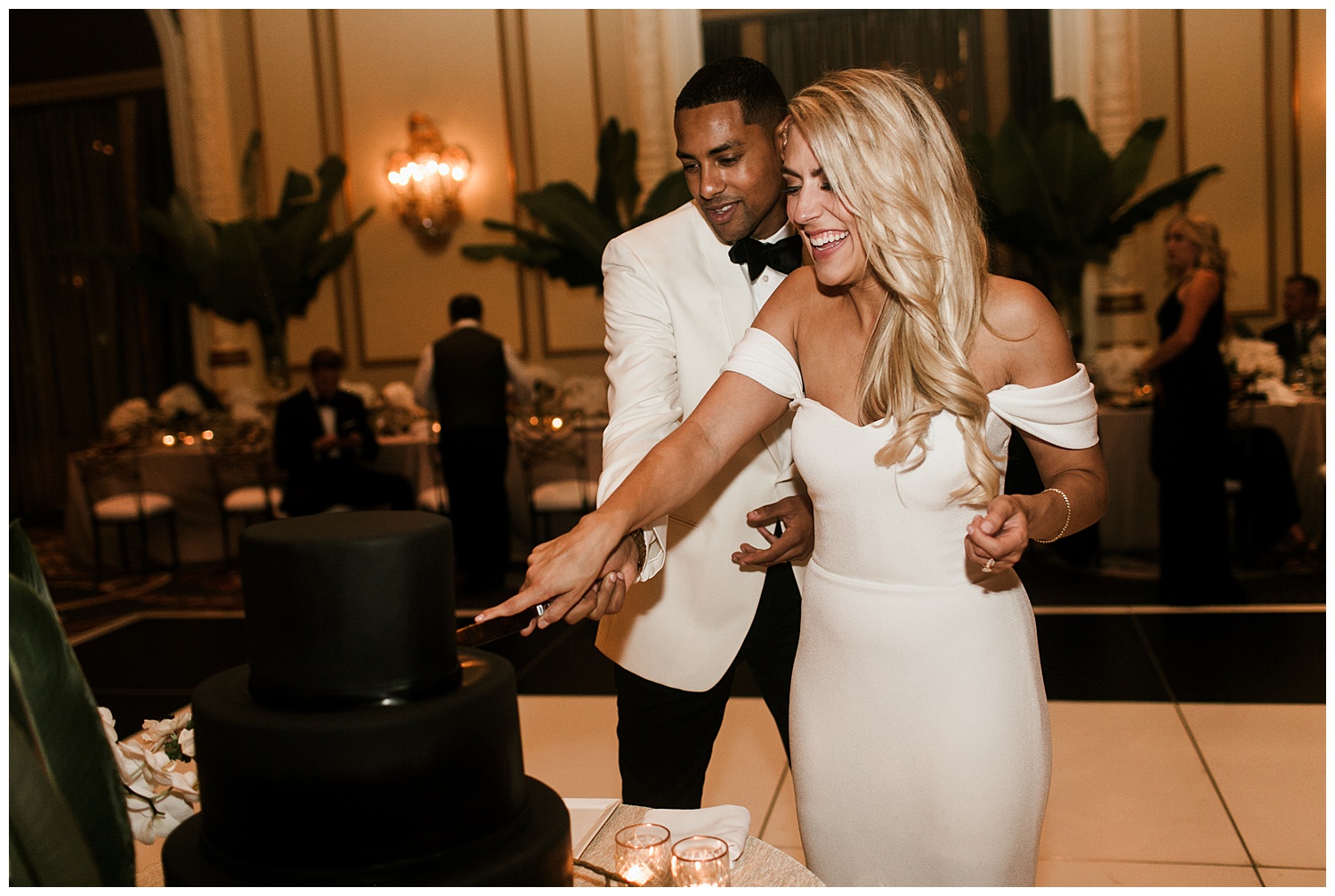 Fairmont Olympic Hotel Wedding_Elizabeth Zuluaga_Taylor & Caton_098.jpg