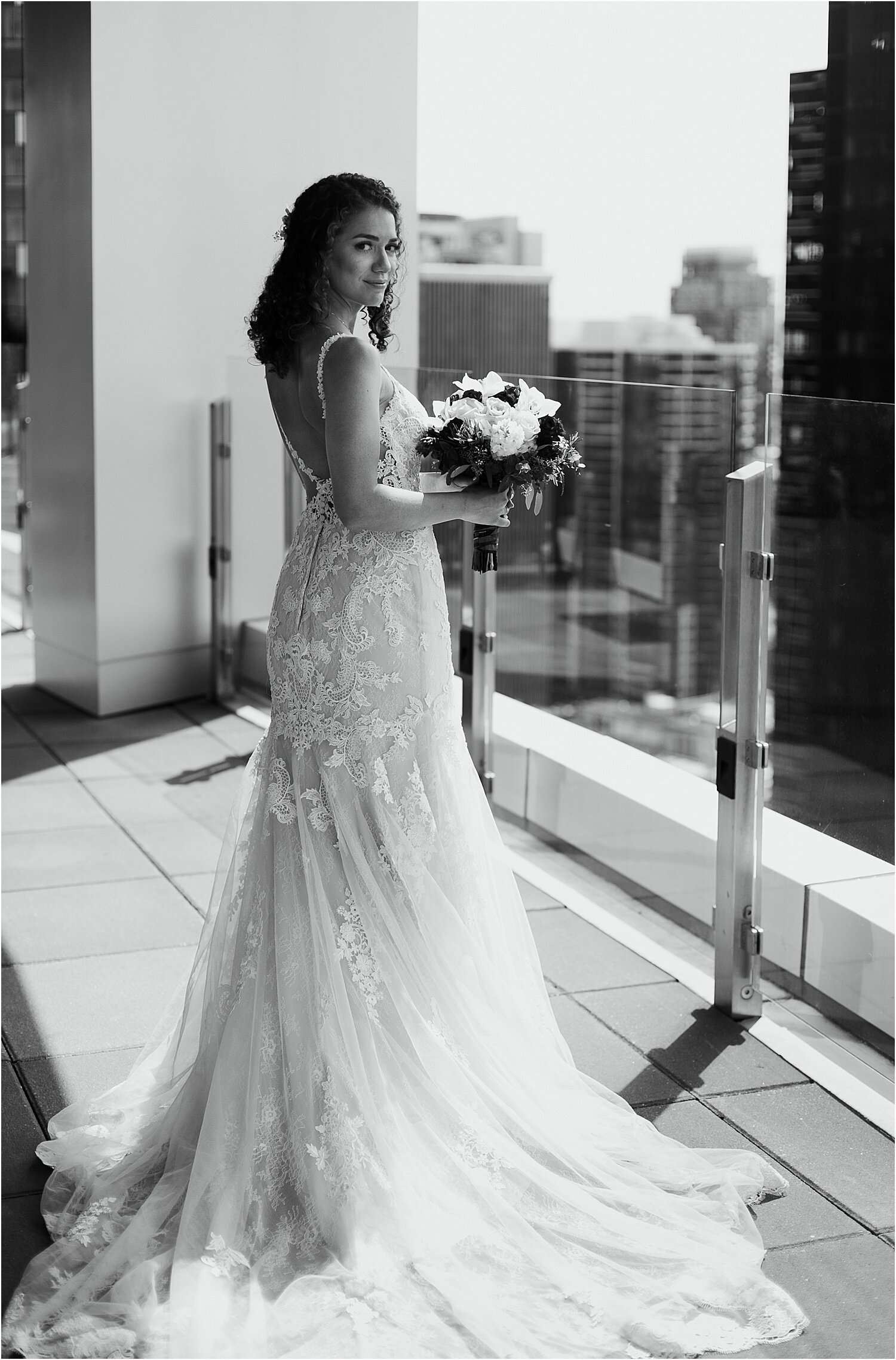 Ocean Front Wedding in Seattle_020.jpg