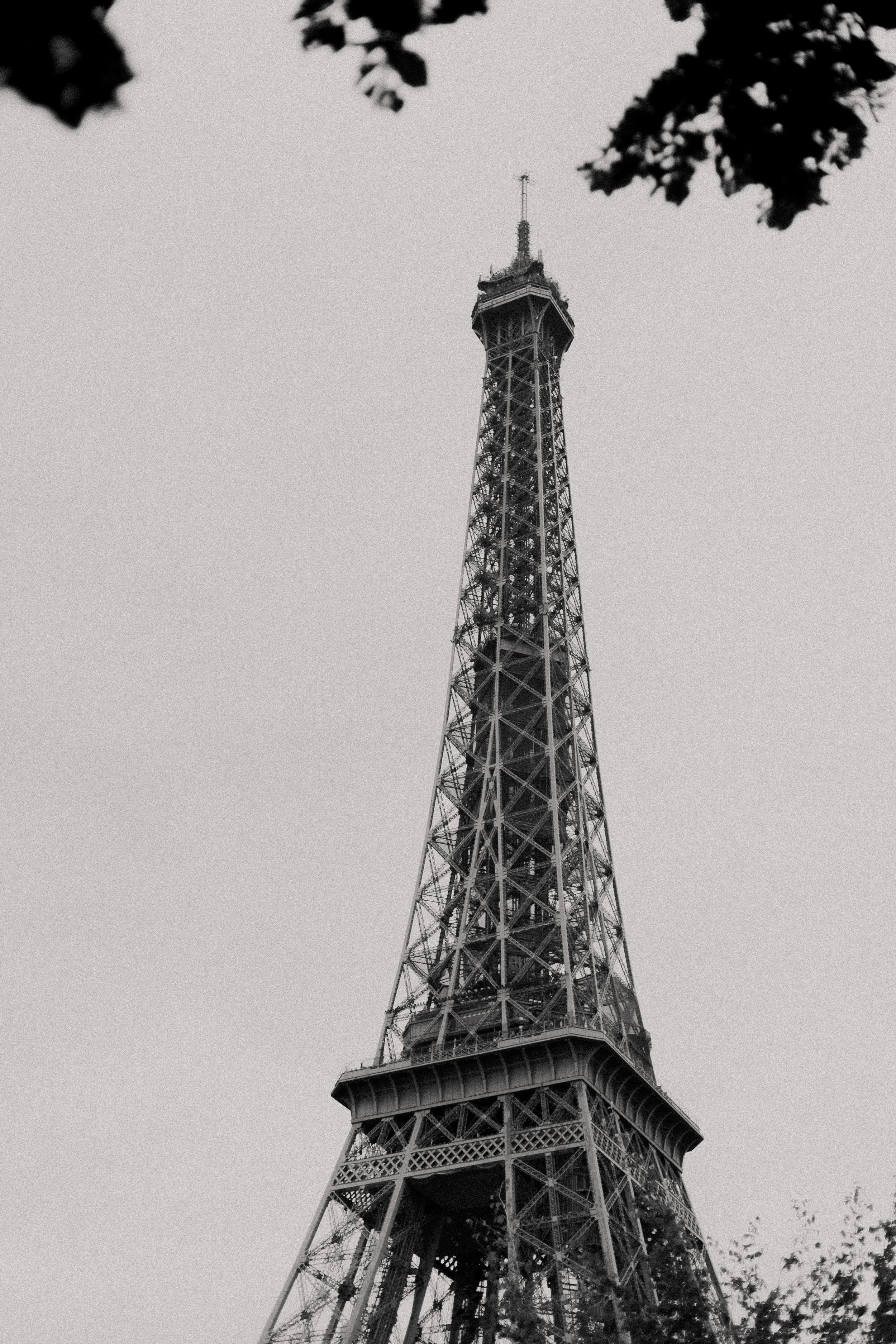 HELLO OLD FRIEND // PARIS  