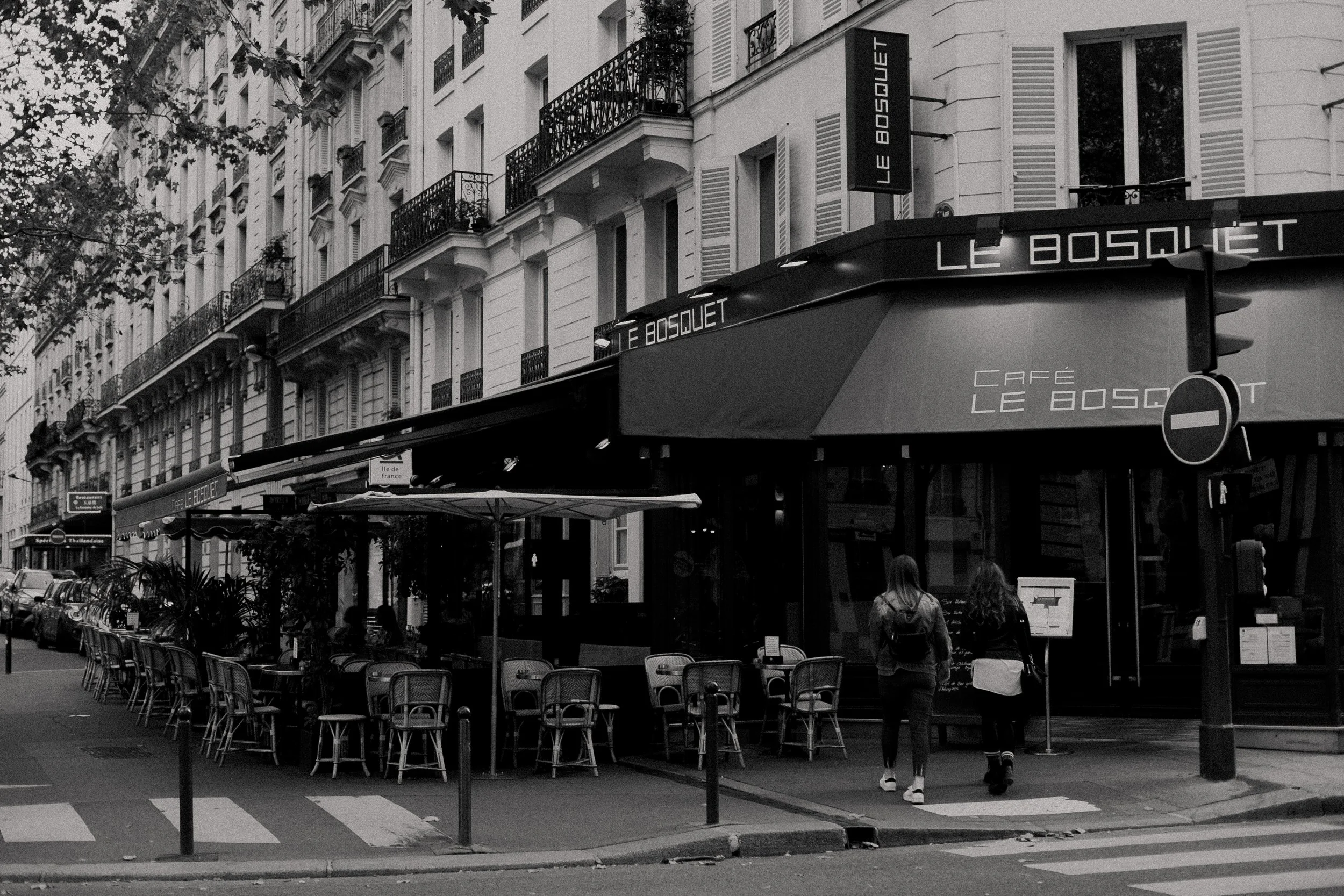 QUIET CORNERS // PARIS