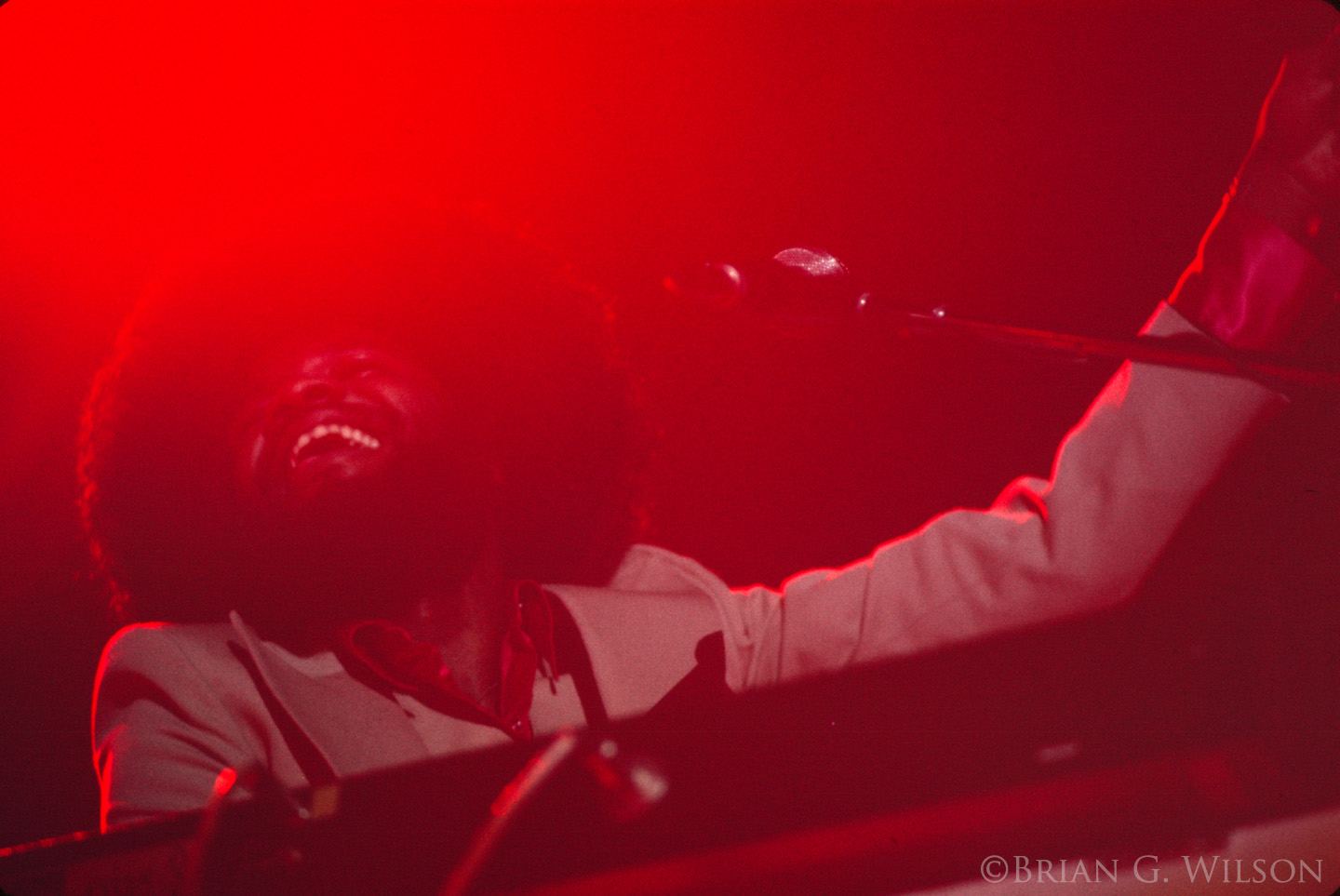 Billy Preston performing "Will it go 'Round in Circles".