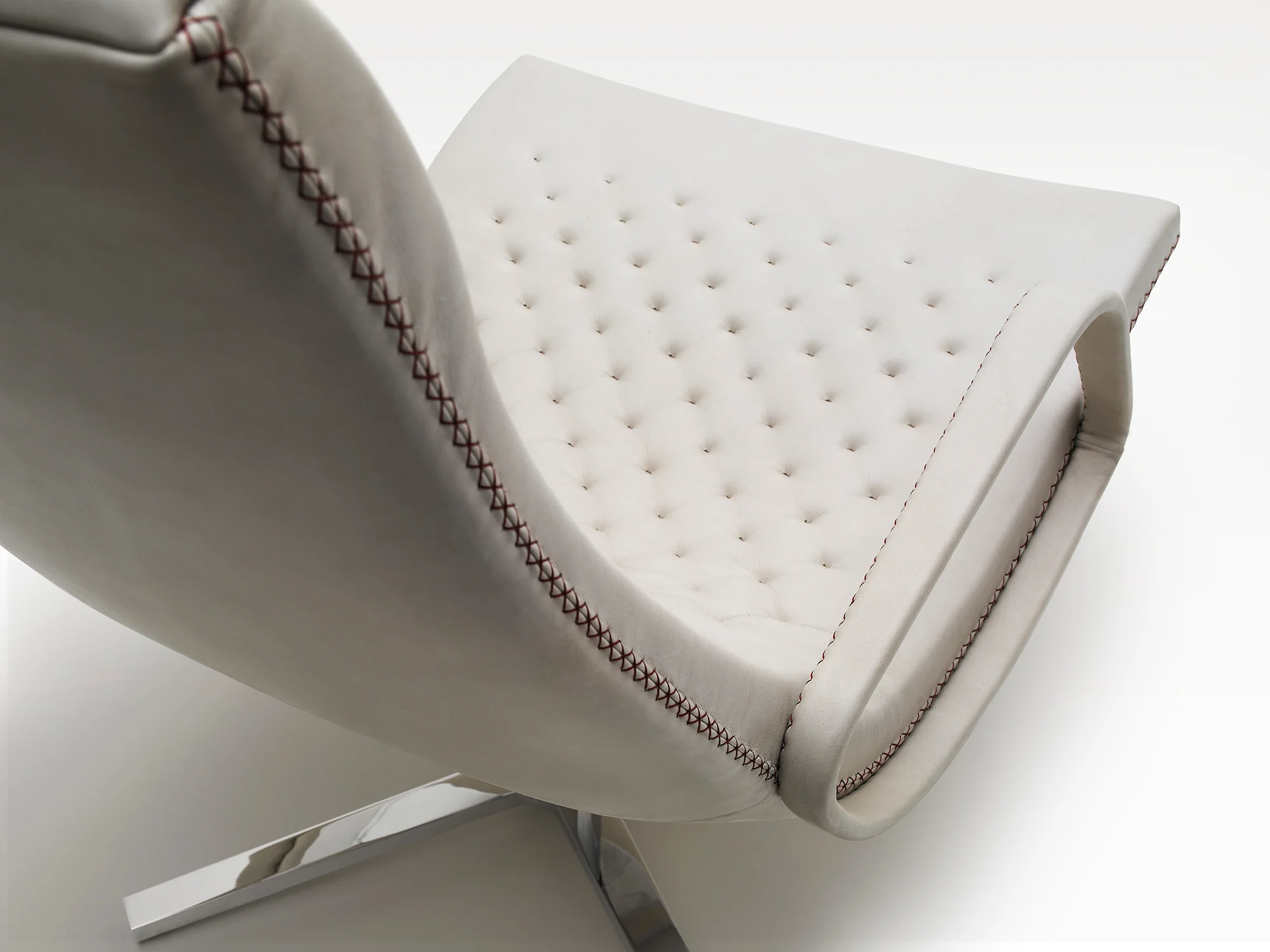 desede_ds-51_armchair_leather_detail_01.jpg