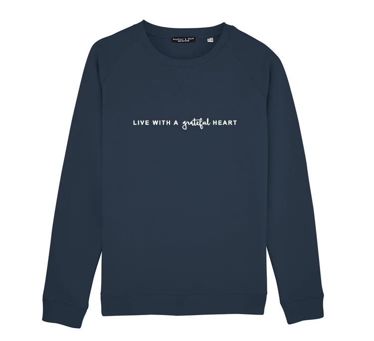 navy-sweat.jpg