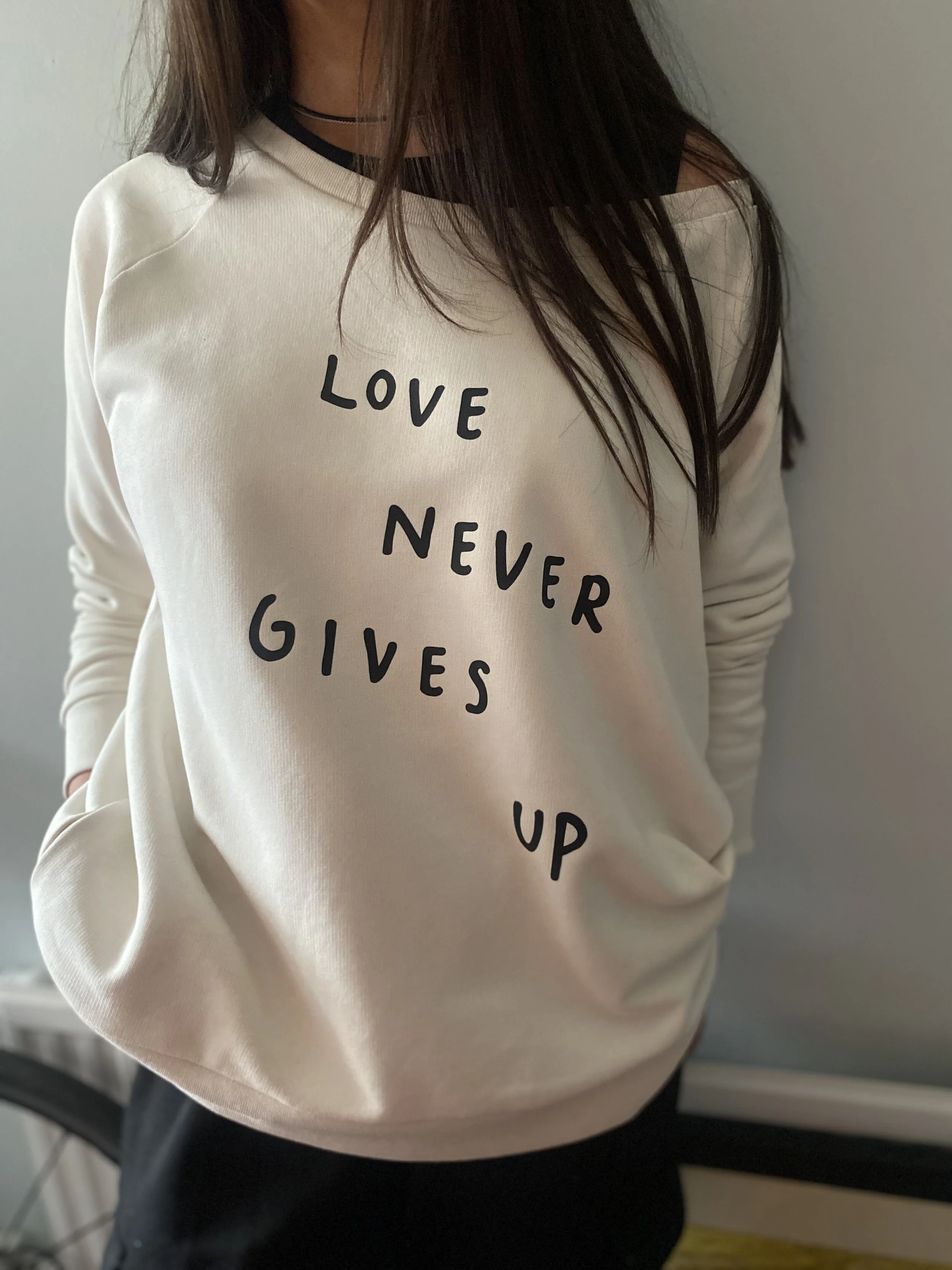 Love Never Gives Up-Wideneck Sweatshirt