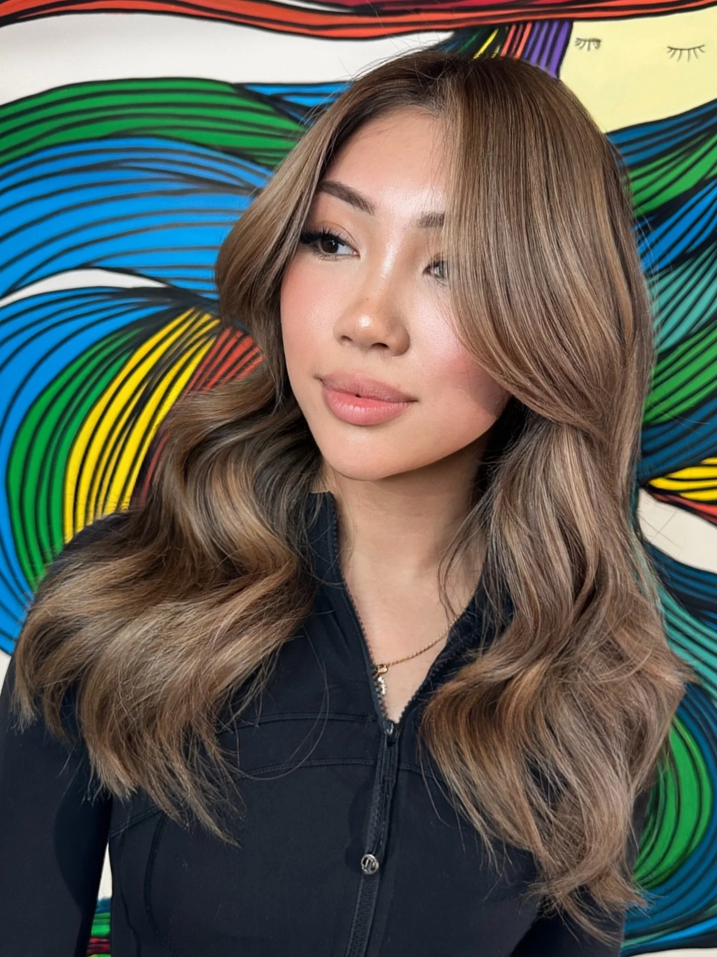 Vee is a master of her craft, isn&rsquo;t she? From creating flawless wedding hair to formulating breathtaking colour palettes&hellip; She is definitely our queen! 👑 This shade is absolutely gorgeous. A warm blend of golden honey tones that will lea
