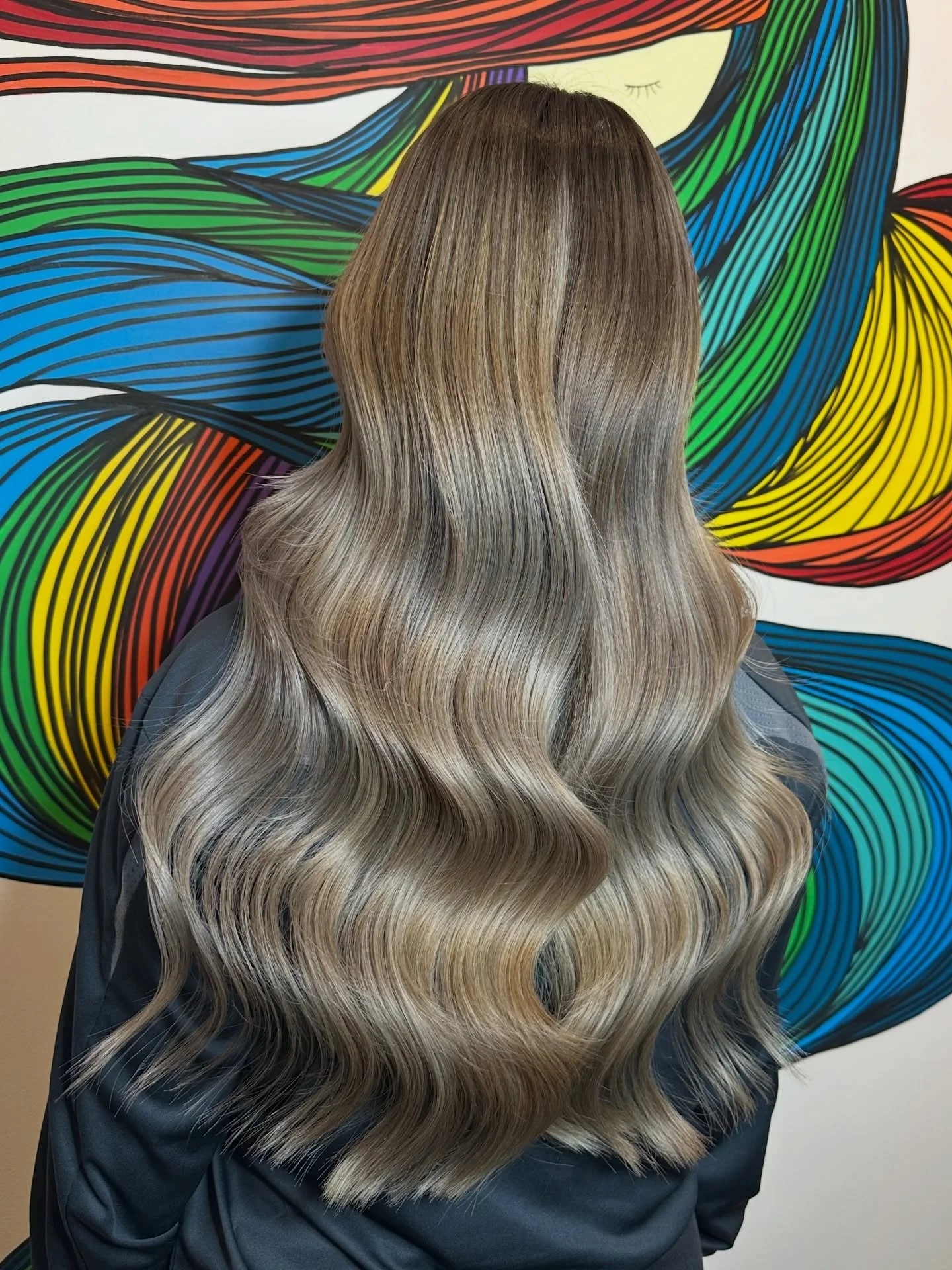 Blonde hair doesn't necessarily mean damage, especially when you are lightening dark hair. Do the process correctly and you can achieve this silky smooth Asian BLONDE. 😘❤️ 

Cut/Colour by @thugsbunny__ 

#adelaidehairsalon #blowitsahairthing #kilken