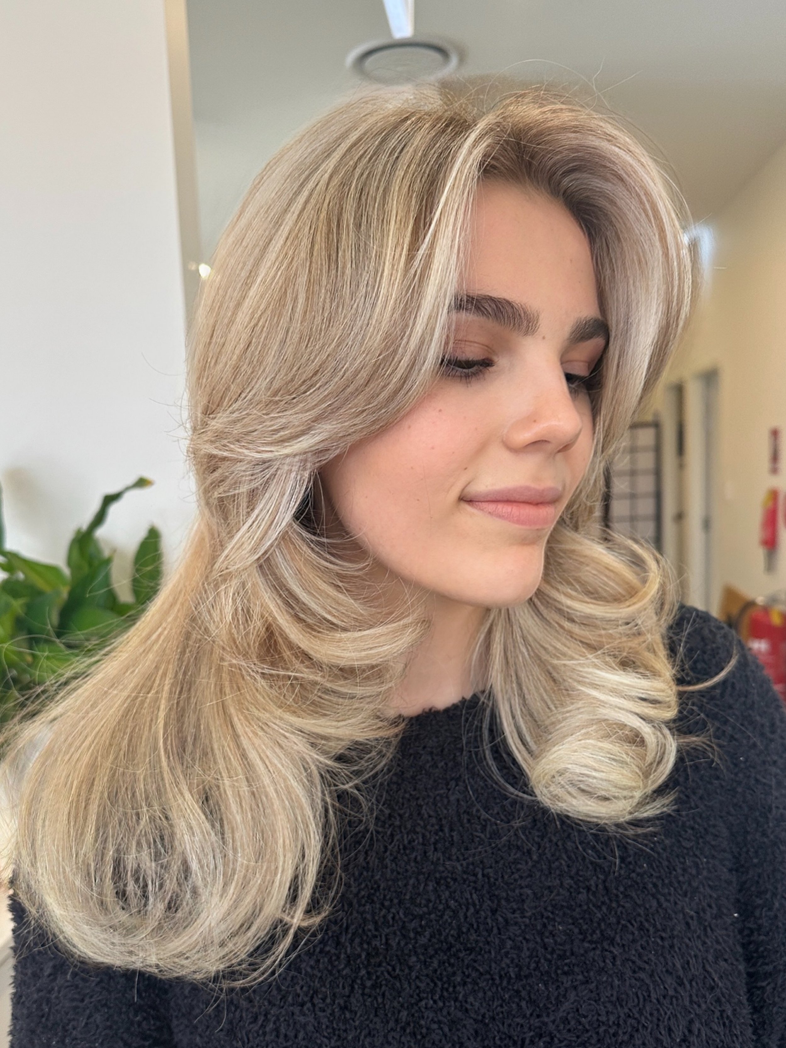 Nothing could have prepared us for what was to come. ✨ Our goal was simple: achieve maximum lightness and brightness without a scalp bleach. The result? A flawless, clean lift. 🤍

Not too warm, not too ashy&mdash;just the perfect balanced blonde for