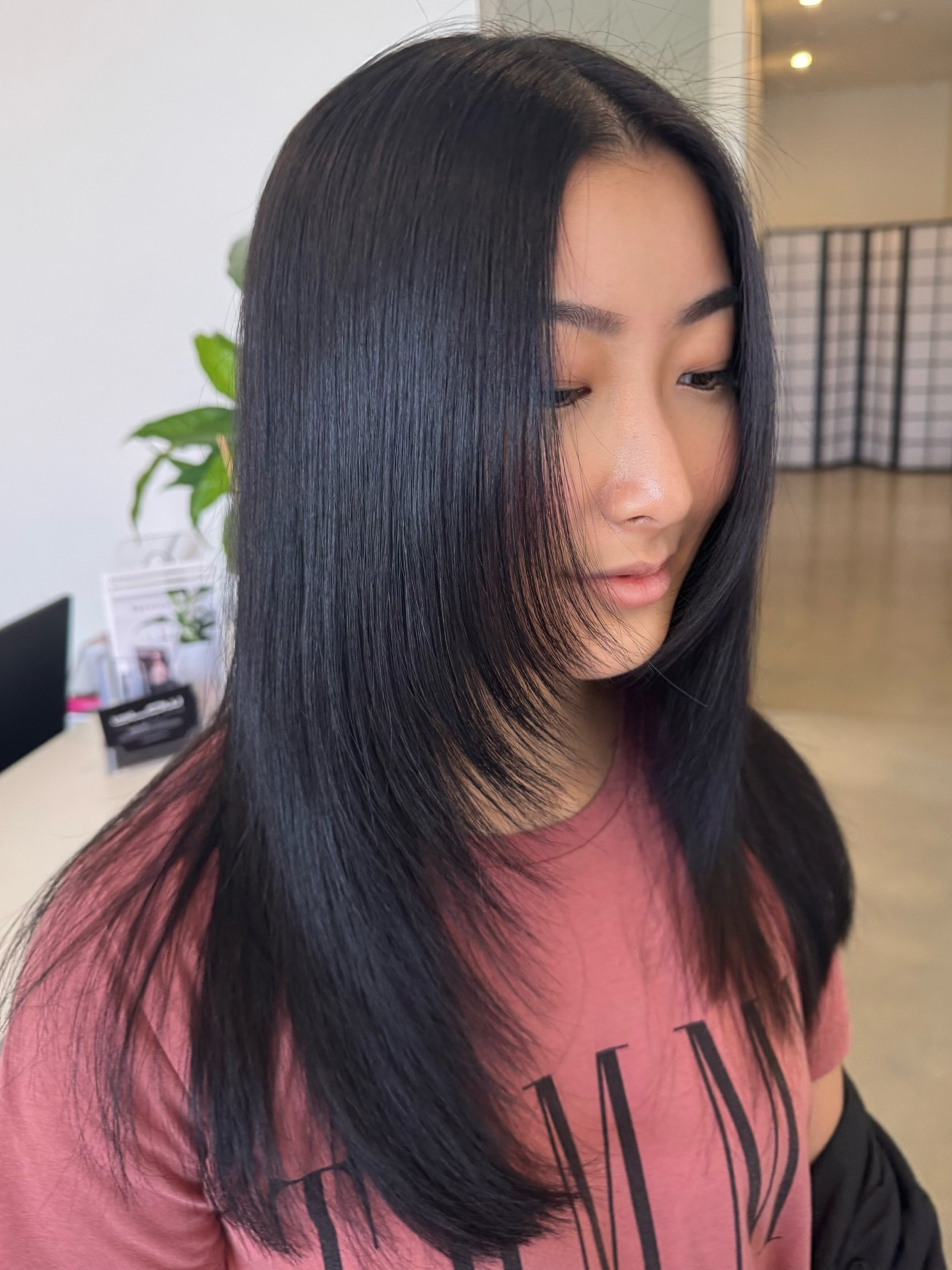 One training session at a time&mdash;that&rsquo;s how we grow. ✂️❤️ The moment we stop learning is the moment we stop evolving. Every course, every model, and every haircut adds another layer (No pun intended) to our craft. We&rsquo;re proud to inves
