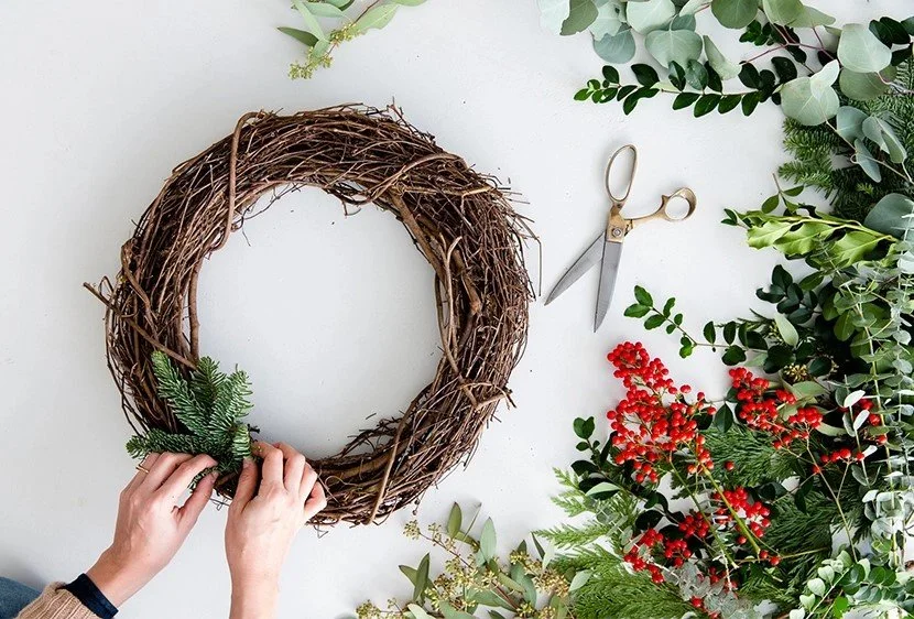DIY  Holiday Door Wreath Class