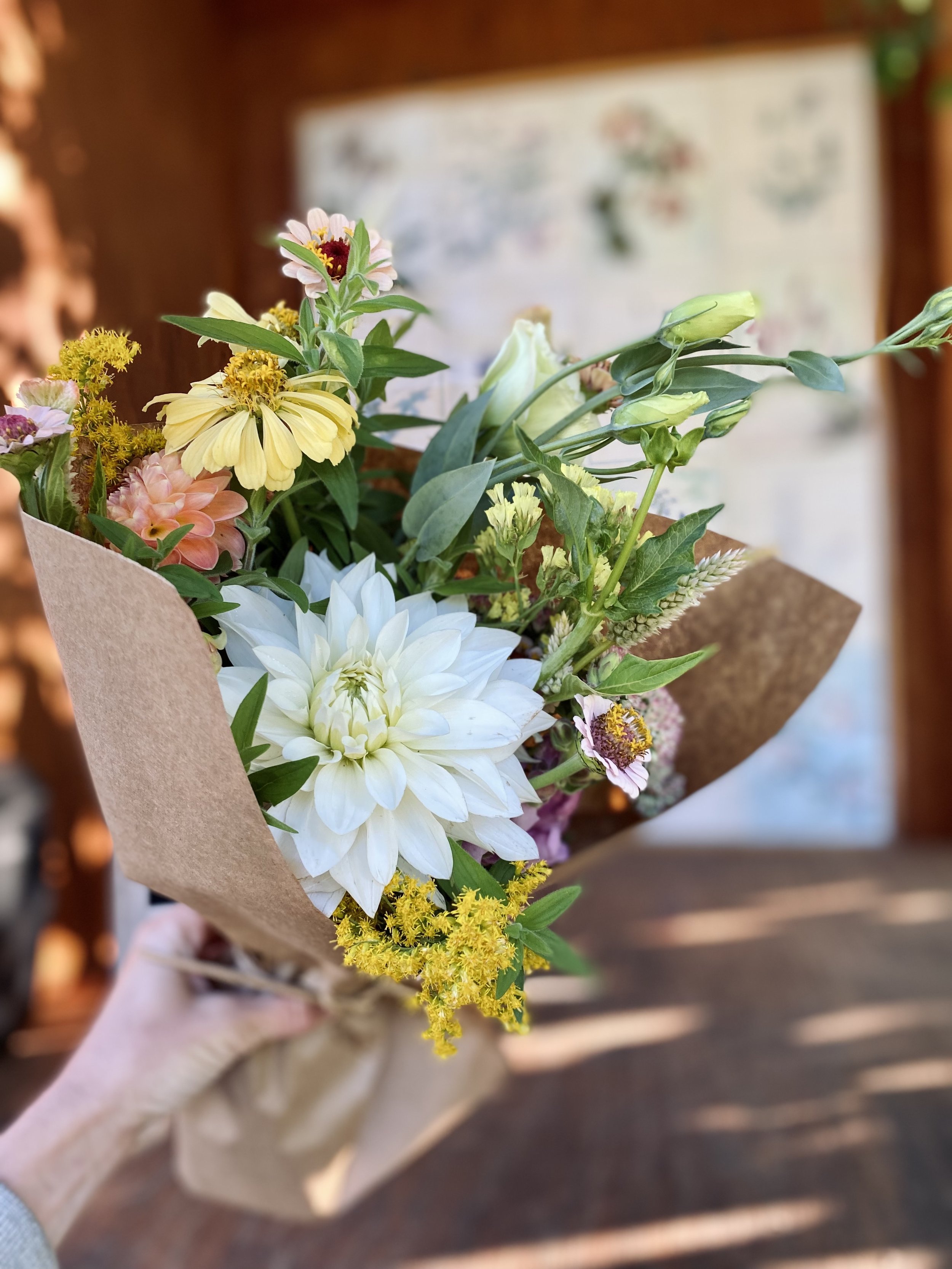 Rustic Whites Burlap Cut Flowers Bouquet – Marlow Floralworks Online Store