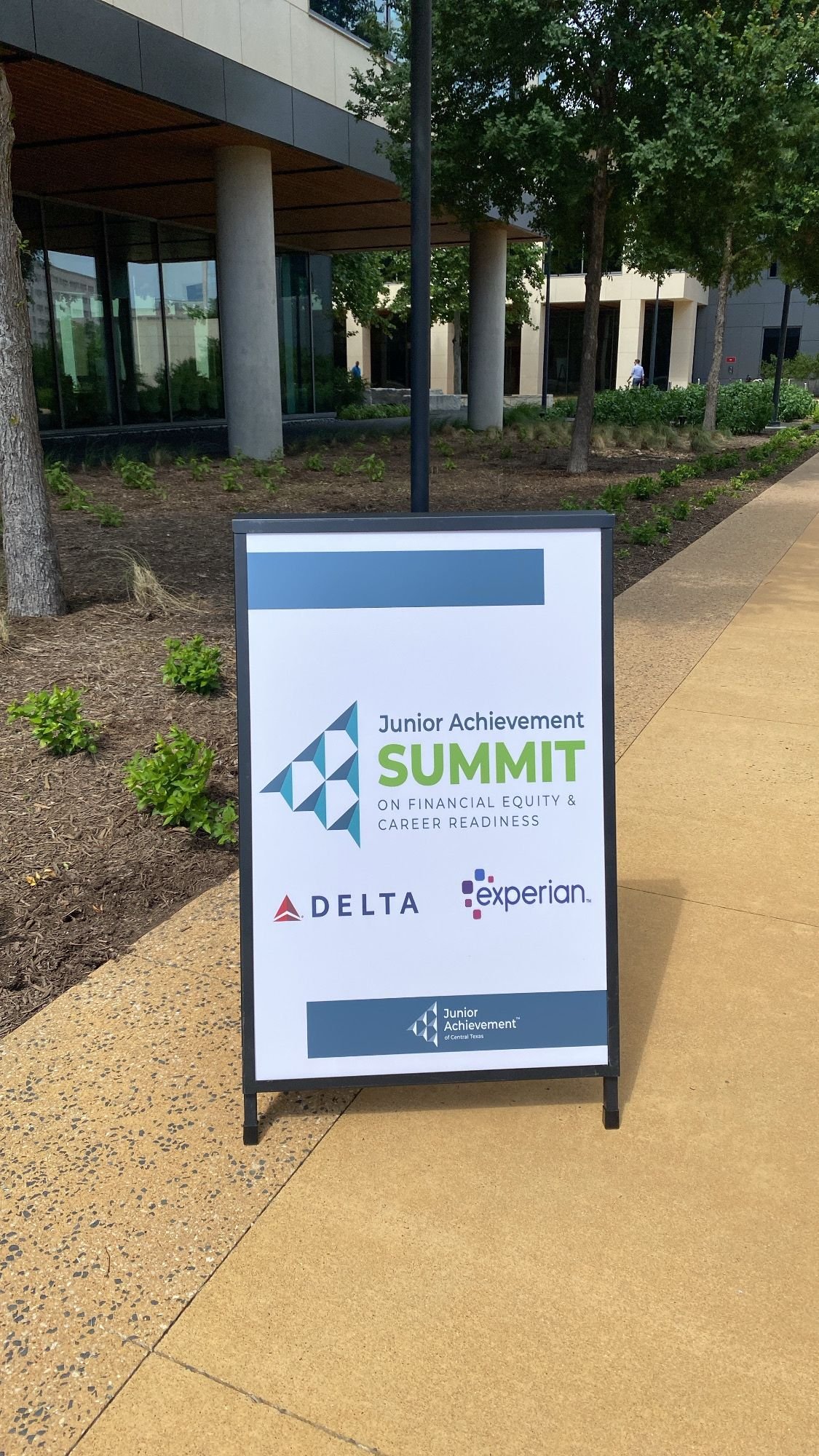 summit sign.jpeg