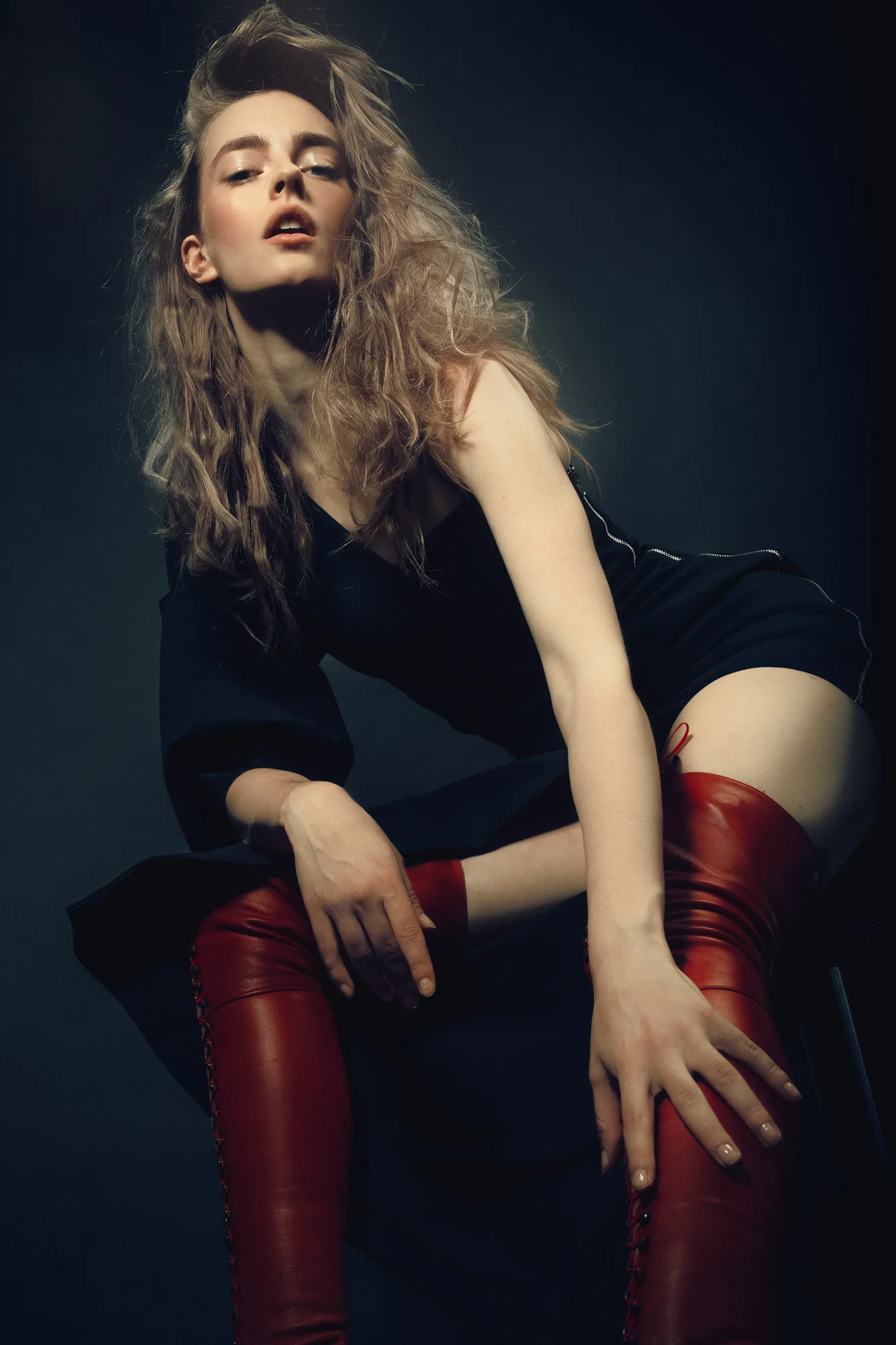 Dress APHID, Red High laced Boots: Natacha Marro