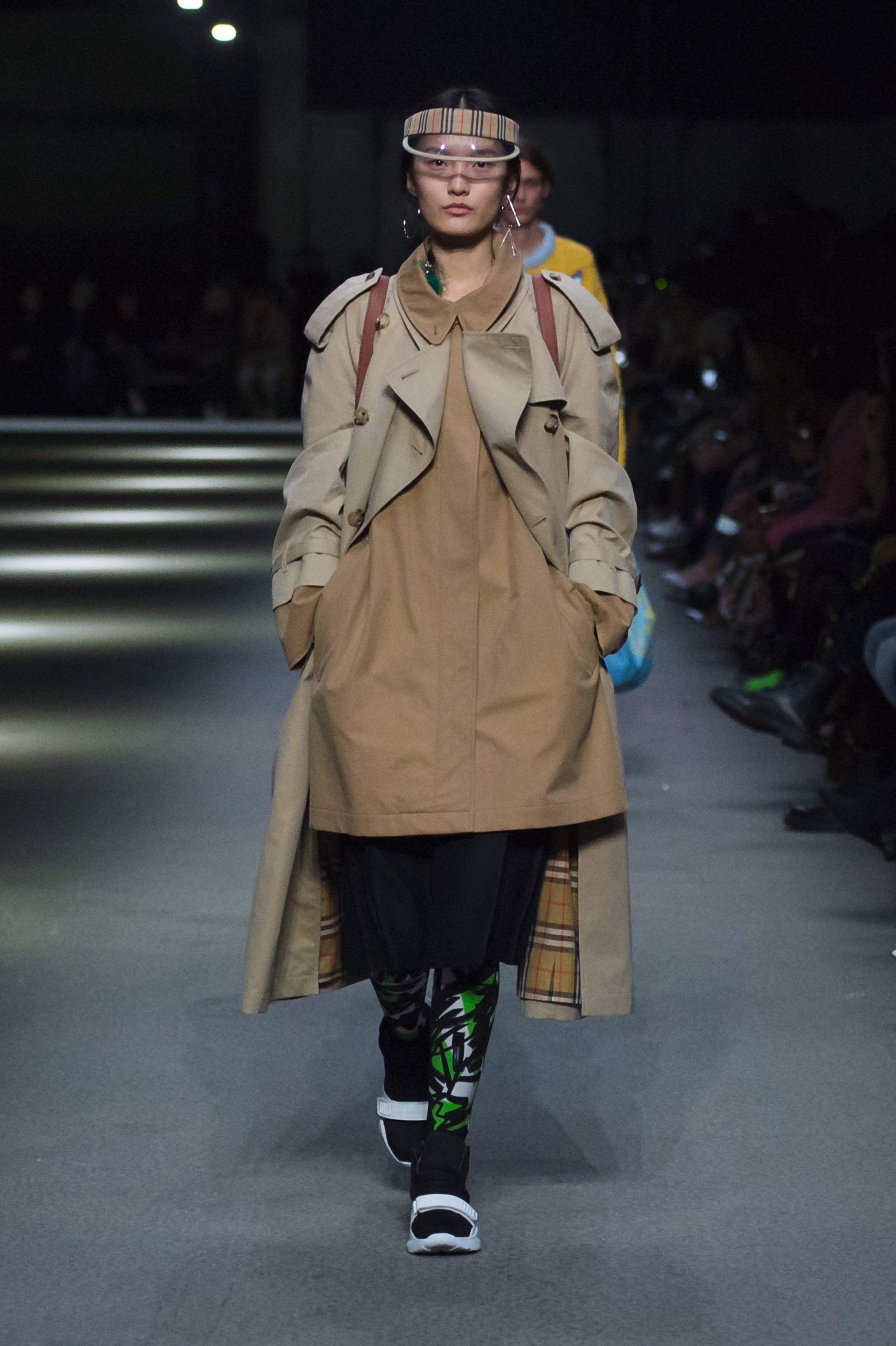 Burberry February Collection 2018 - Look 37.jpg