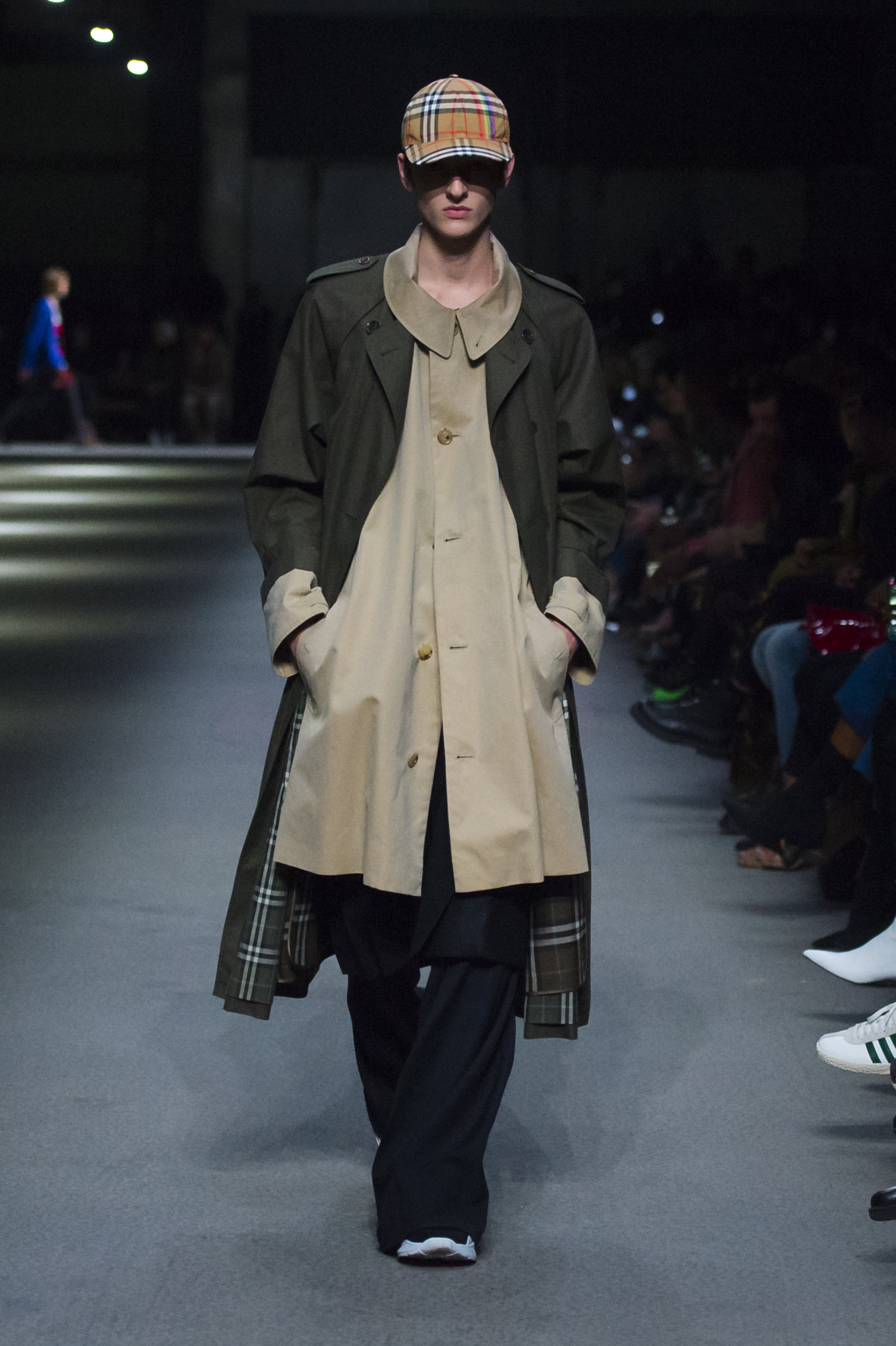 Burberry February Collection 2018 - Look 25.jpg