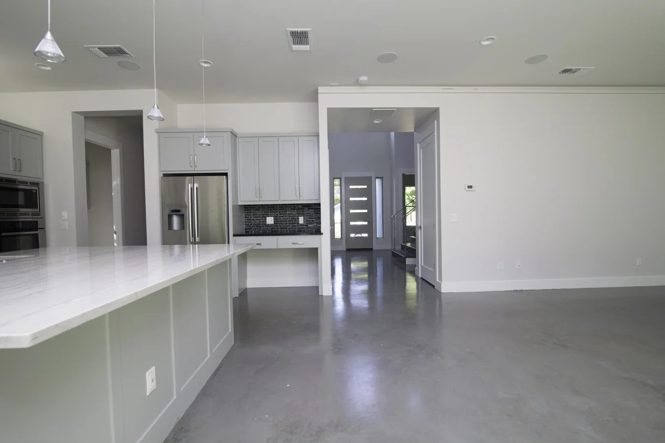 905 Columbus_002.jpg