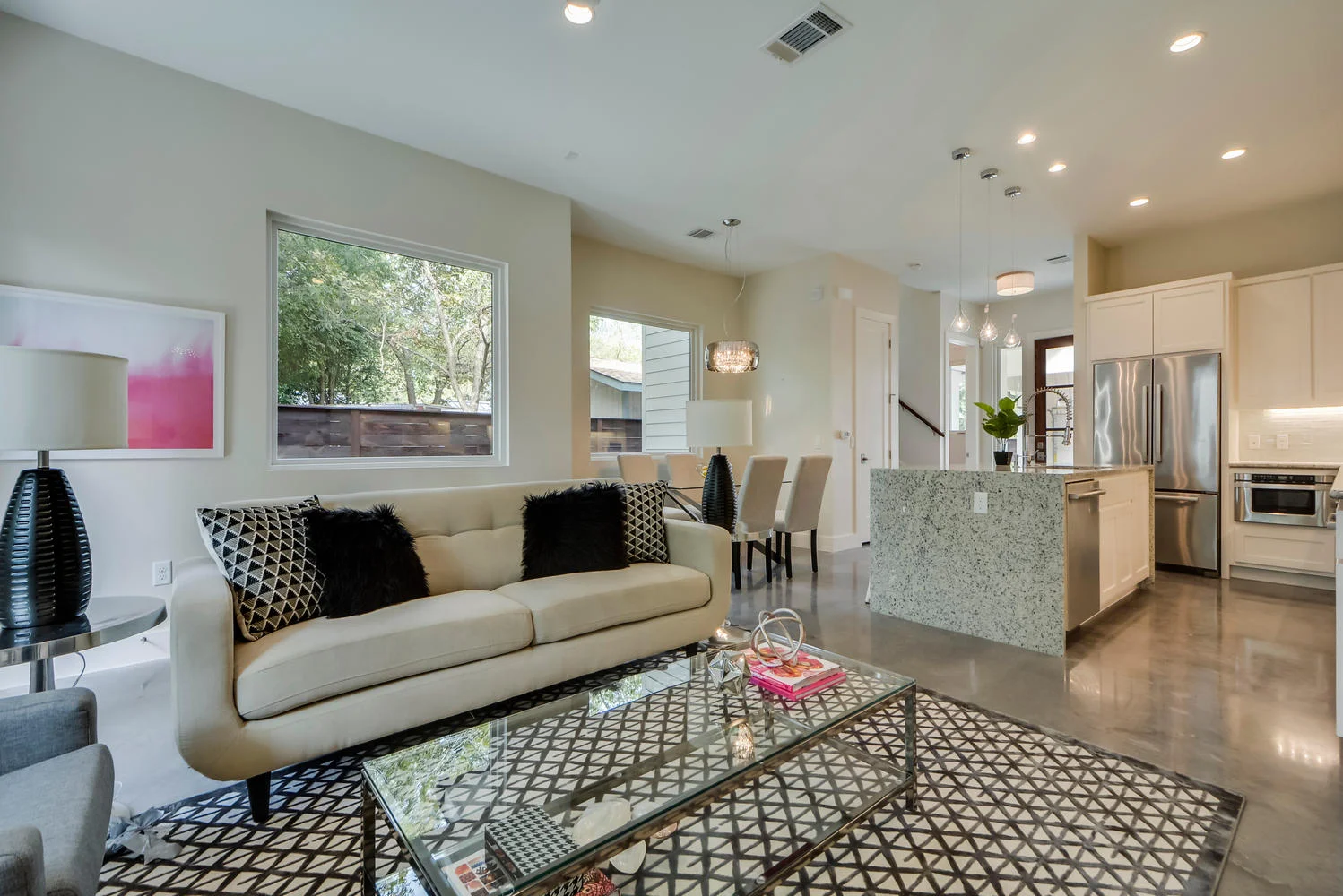 509 A B Sacramento Dr-large-004-52-Living Unit B-1499x1000-72dpi.jpg