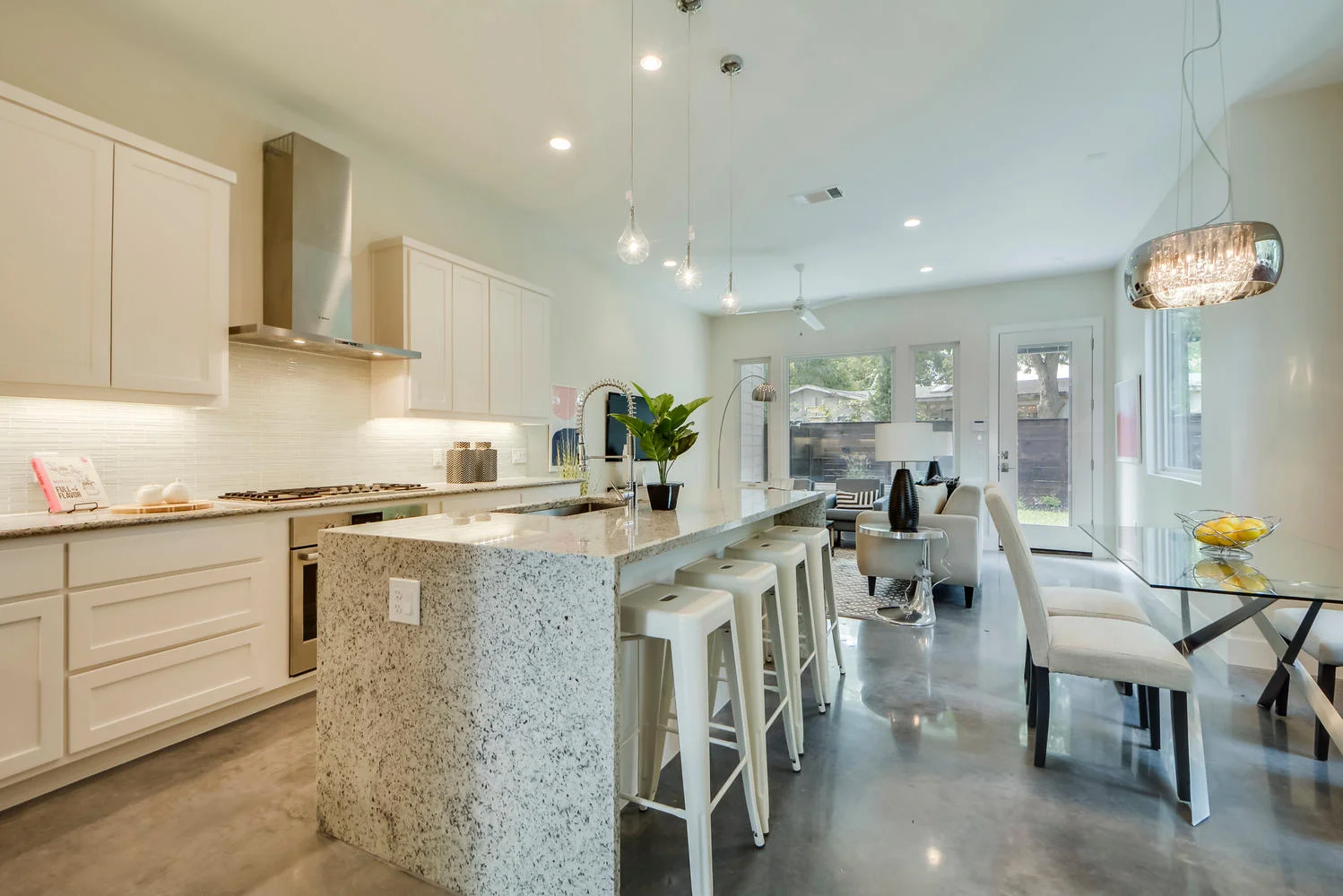 509 A B Sacramento Dr-large-012-57-Kitchen Bar Unit B-1499x1000-72dpi.jpg