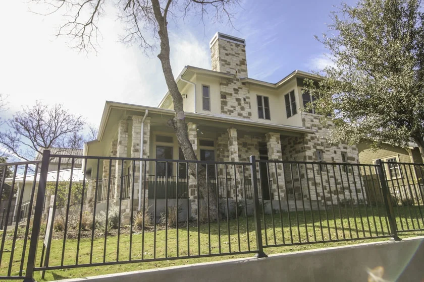 525 Live Oak