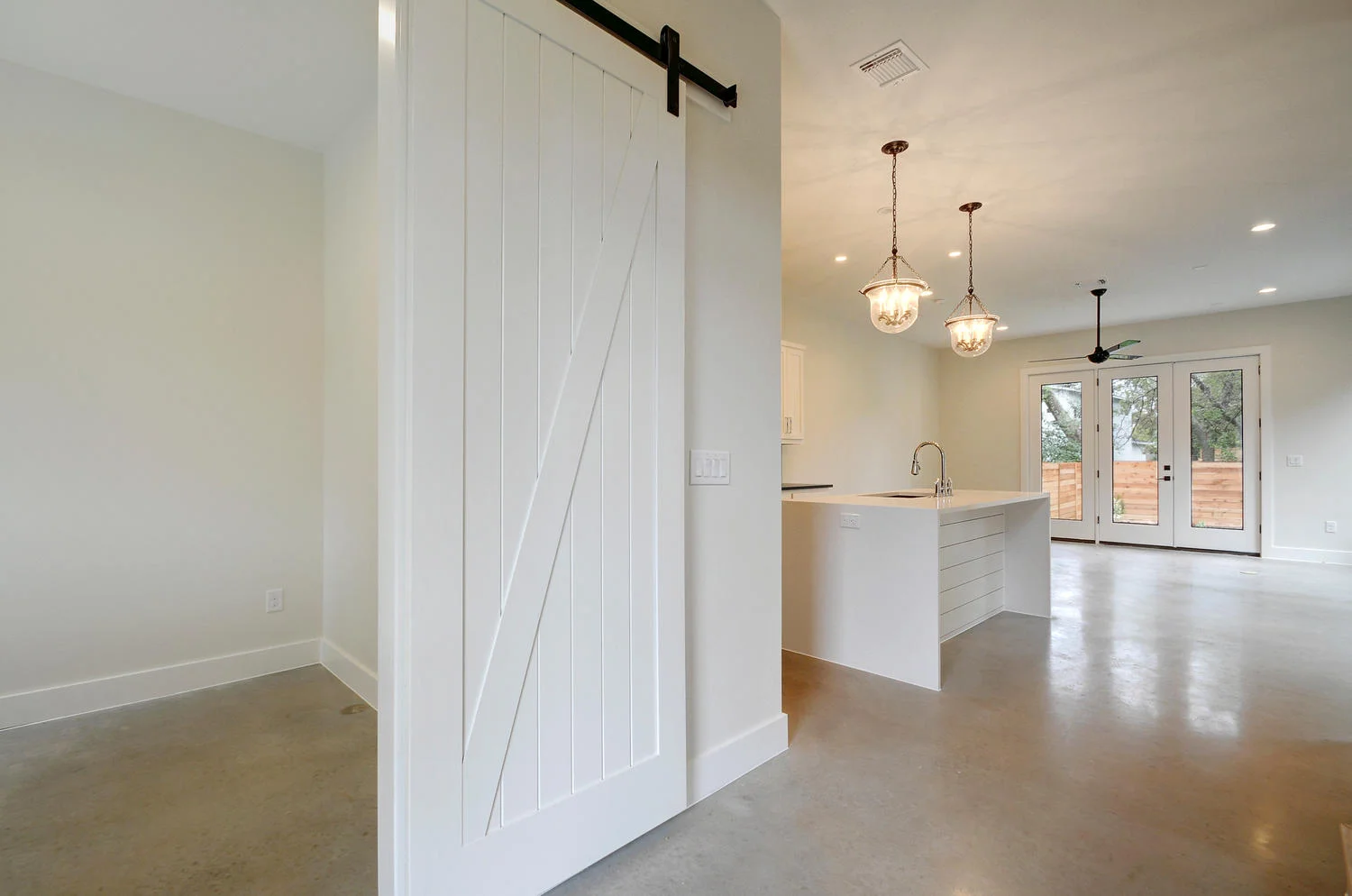 918 Cardinal Ln-large-045-58-B Office 531-1500x994-72dpi.jpg