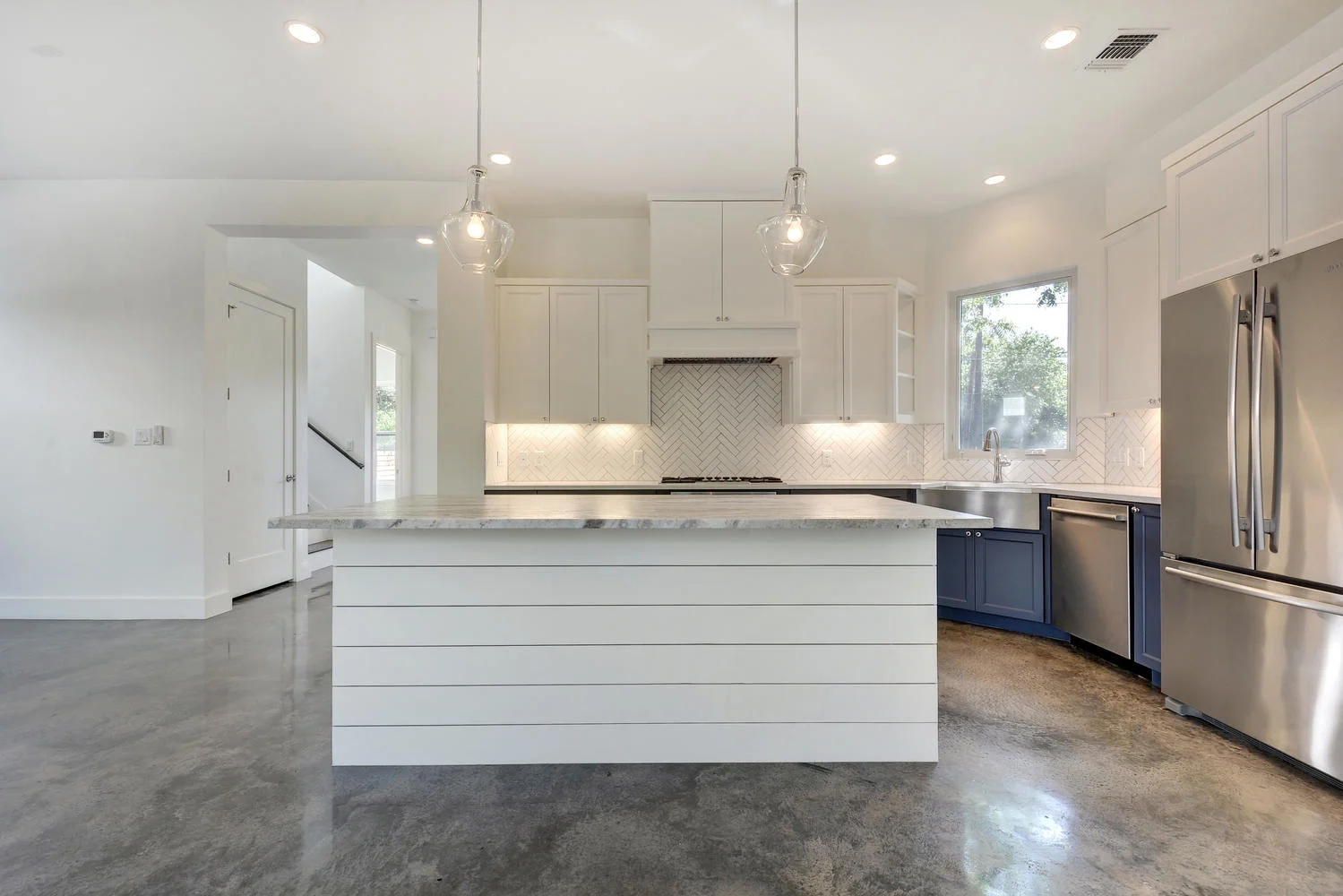 2312 S 3rd St-large-014-15-Kitchen and Breakfast 719-1499x1000-72dpi.jpg