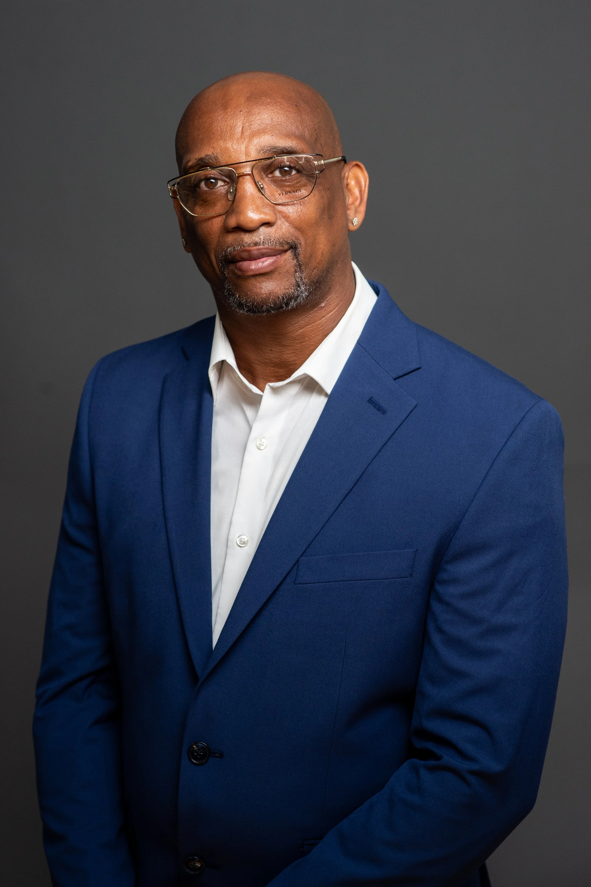 Gregory Ellis