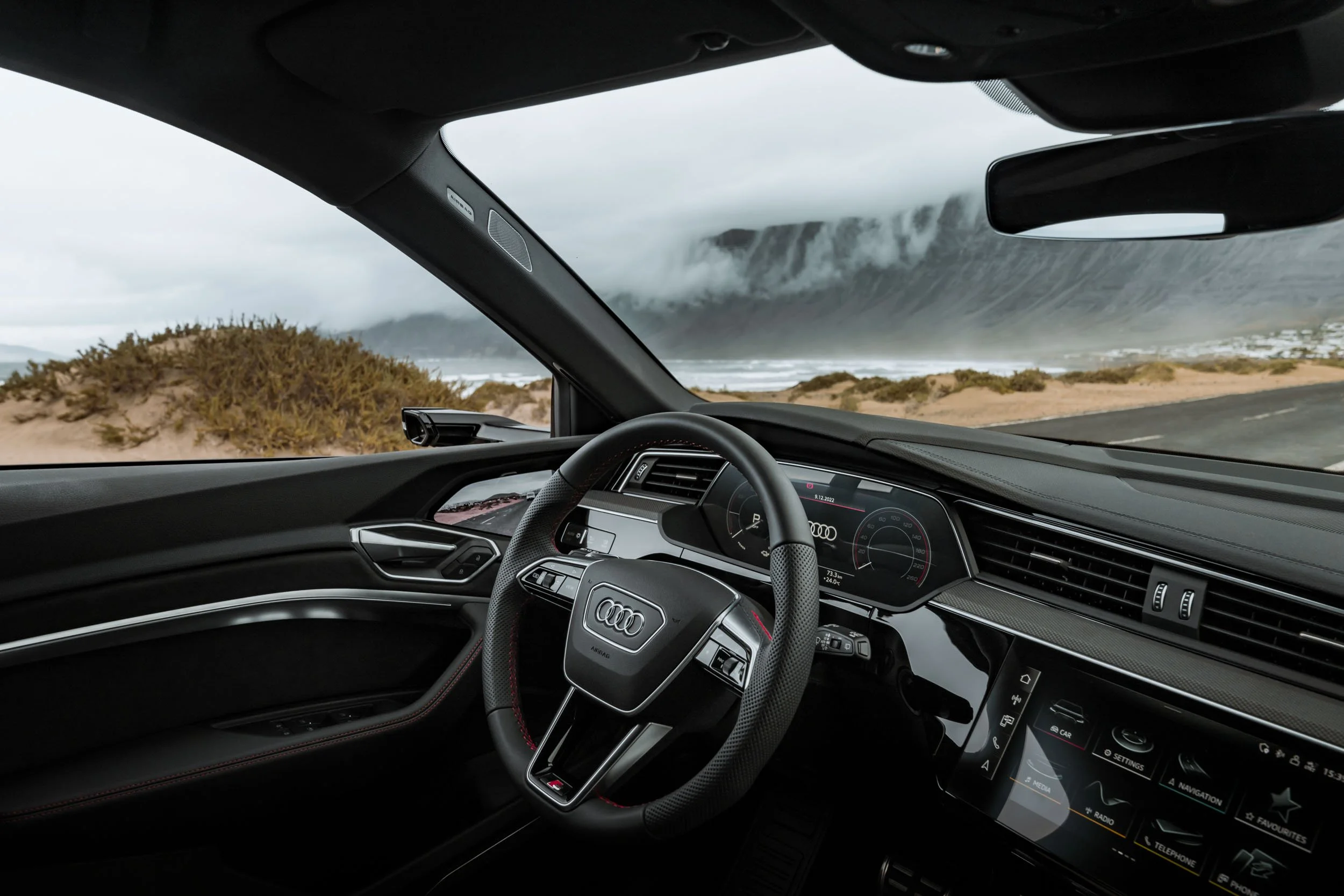 AudiQ8Etron_Dec22_ByTomKahler_LowresV2-5.jpg