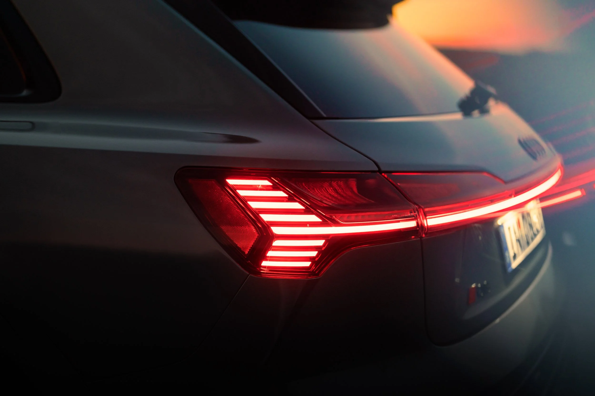 AudiQ8Etron_Dec22_ByTomKahler_LowresV2-12.jpg