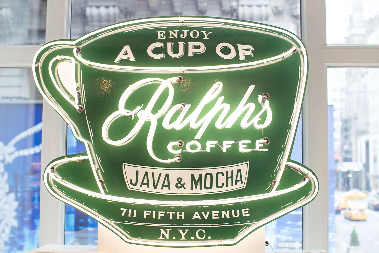 NEW YORK CITY'S IN-STORE CAFES