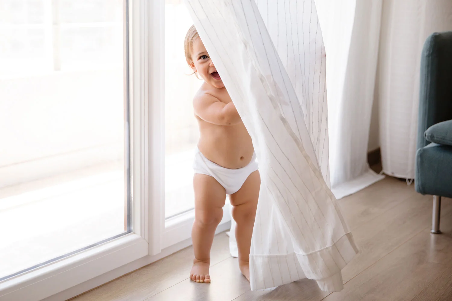 Who-needs-toys-07.jpg