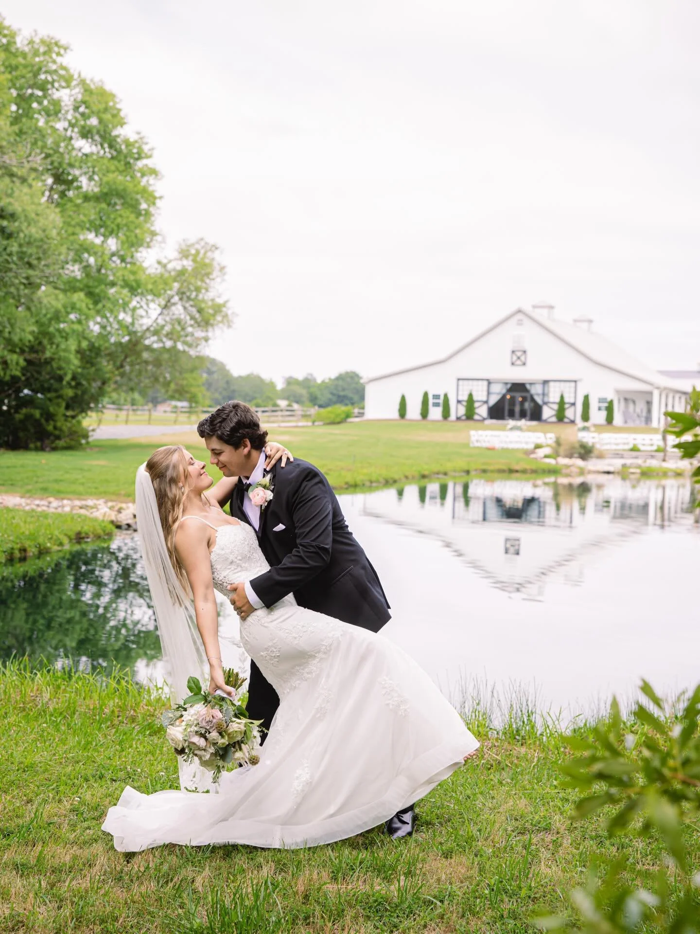 It&rsquo;s hard to believe it&rsquo;s already been a month since Logan &amp; Emily tied the knot.

Going back through these photos reminded me how much I loved this day. So many genuine moments and so much love all in one place.

Happy one month to t