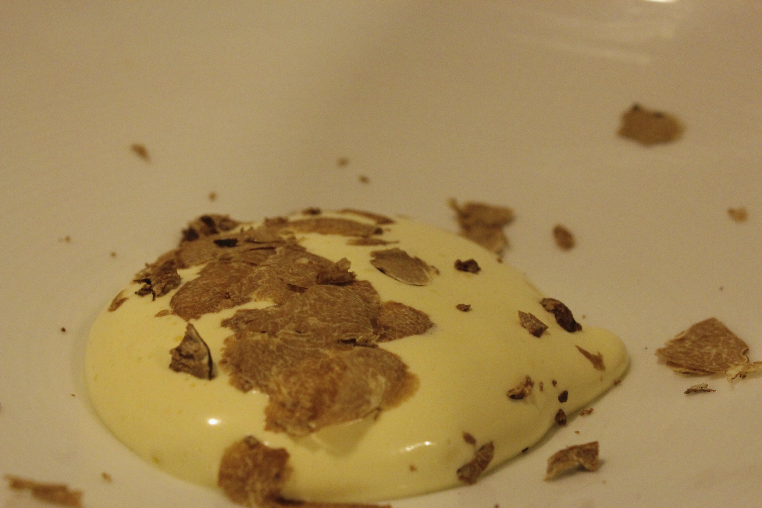  picture of truffle with zabayon dessert 