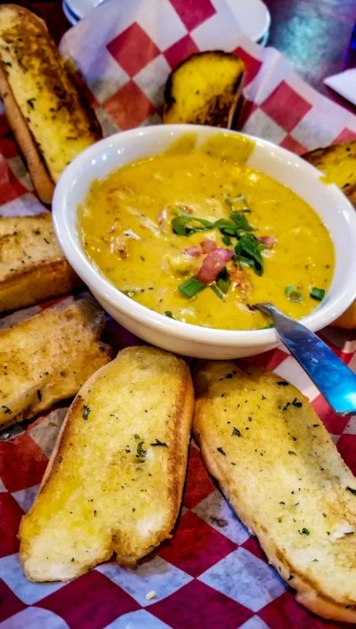 Cajun Fondue with Crawfish (the toast served with it is amazing)