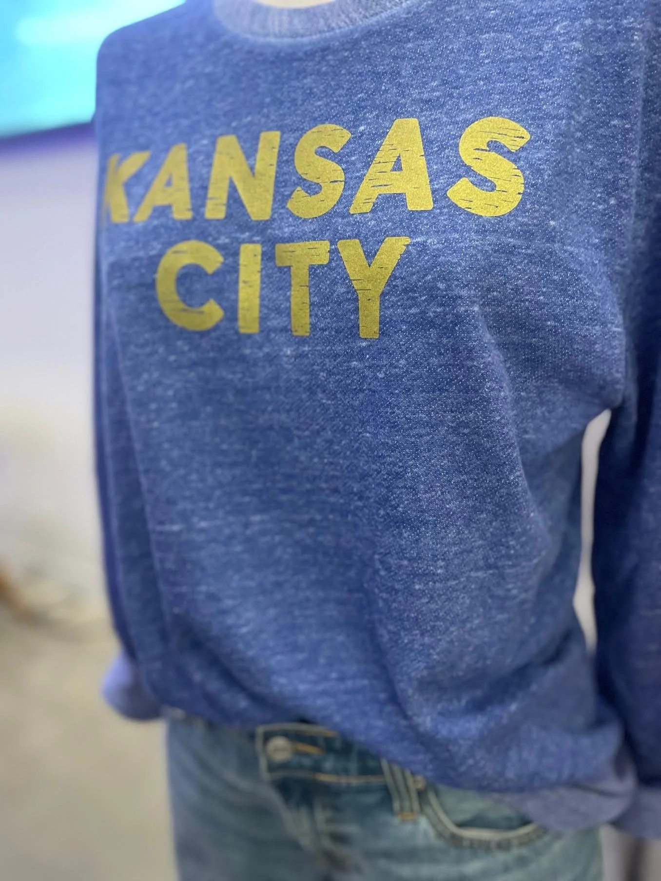 Elbow gold close 2.jpg