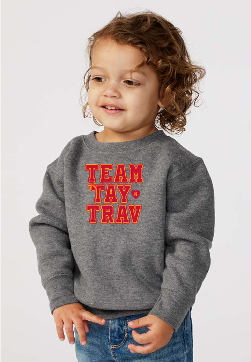 tay trav grey sweat model.png