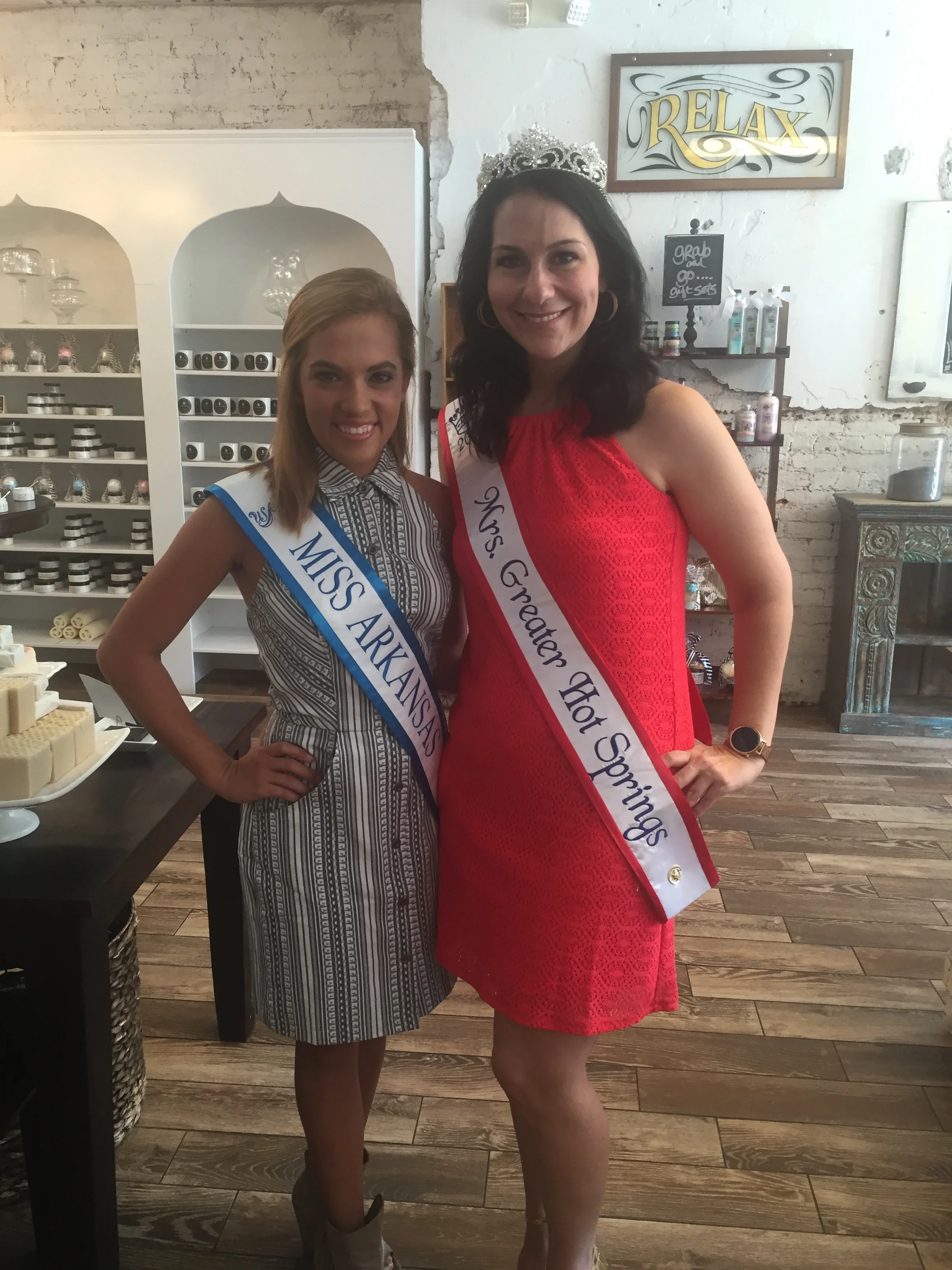 I was fortunate enough that Miss Arkansas was visiting this day as well. 