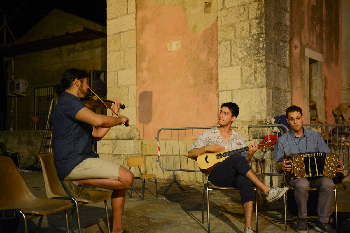  Trinacria Theatre Company  Photo by Placido Carbone 