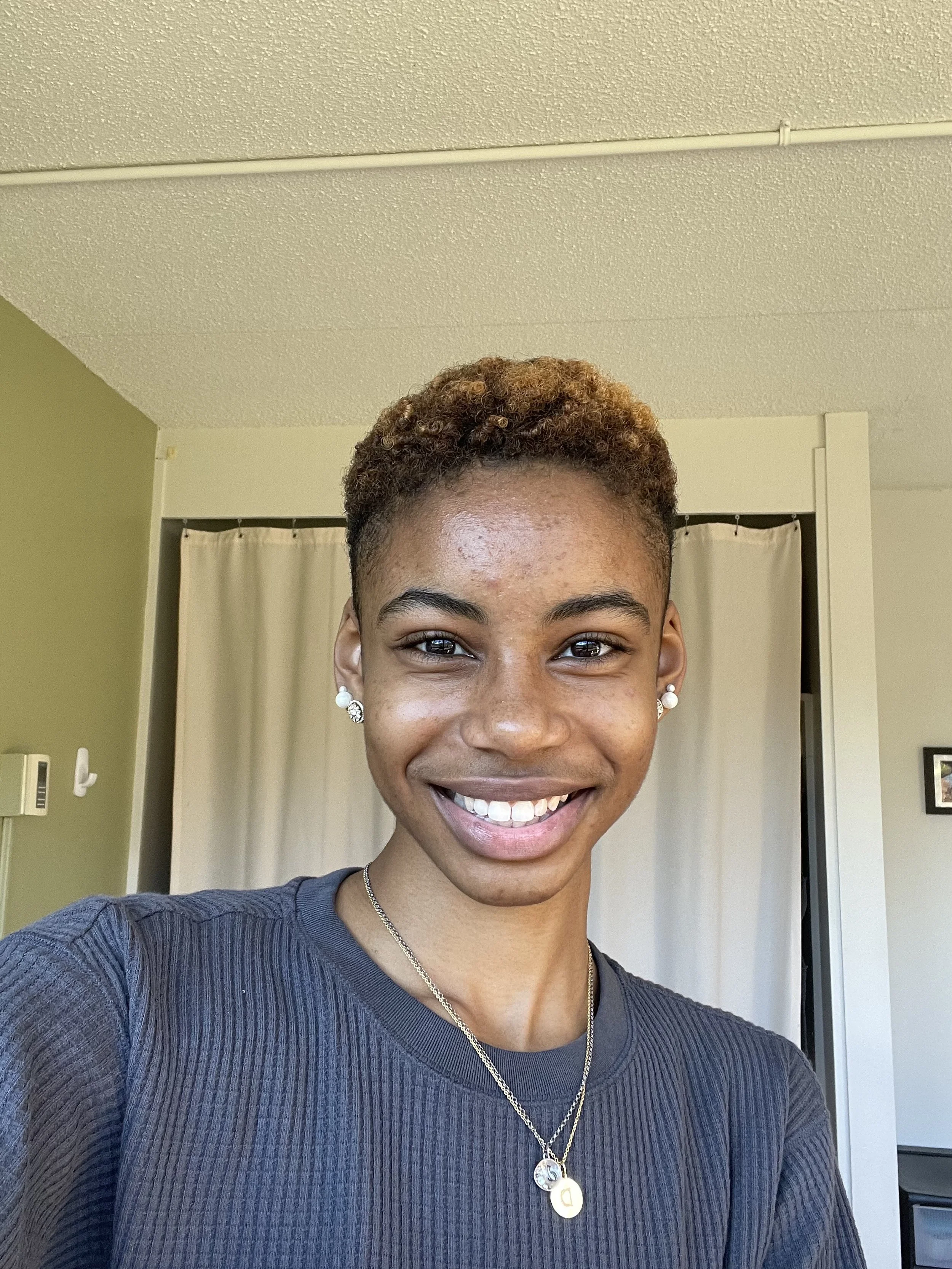 D'Jassie Headshot.jpeg