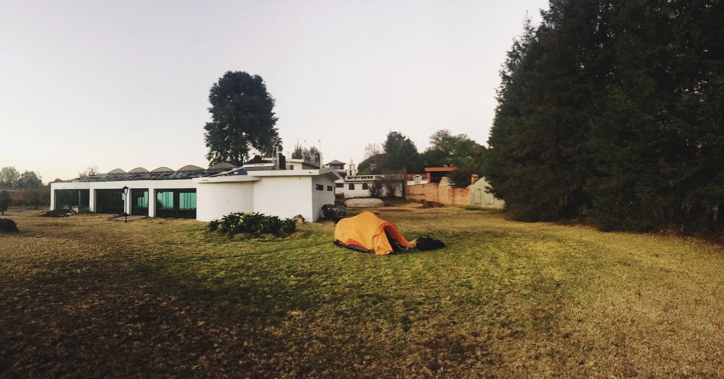 Camping between the poolhouse and orange orchard at Naturista Naranssani in Naranja de Tapia. Thanks for your generous hospitality, Dr. Salvador!