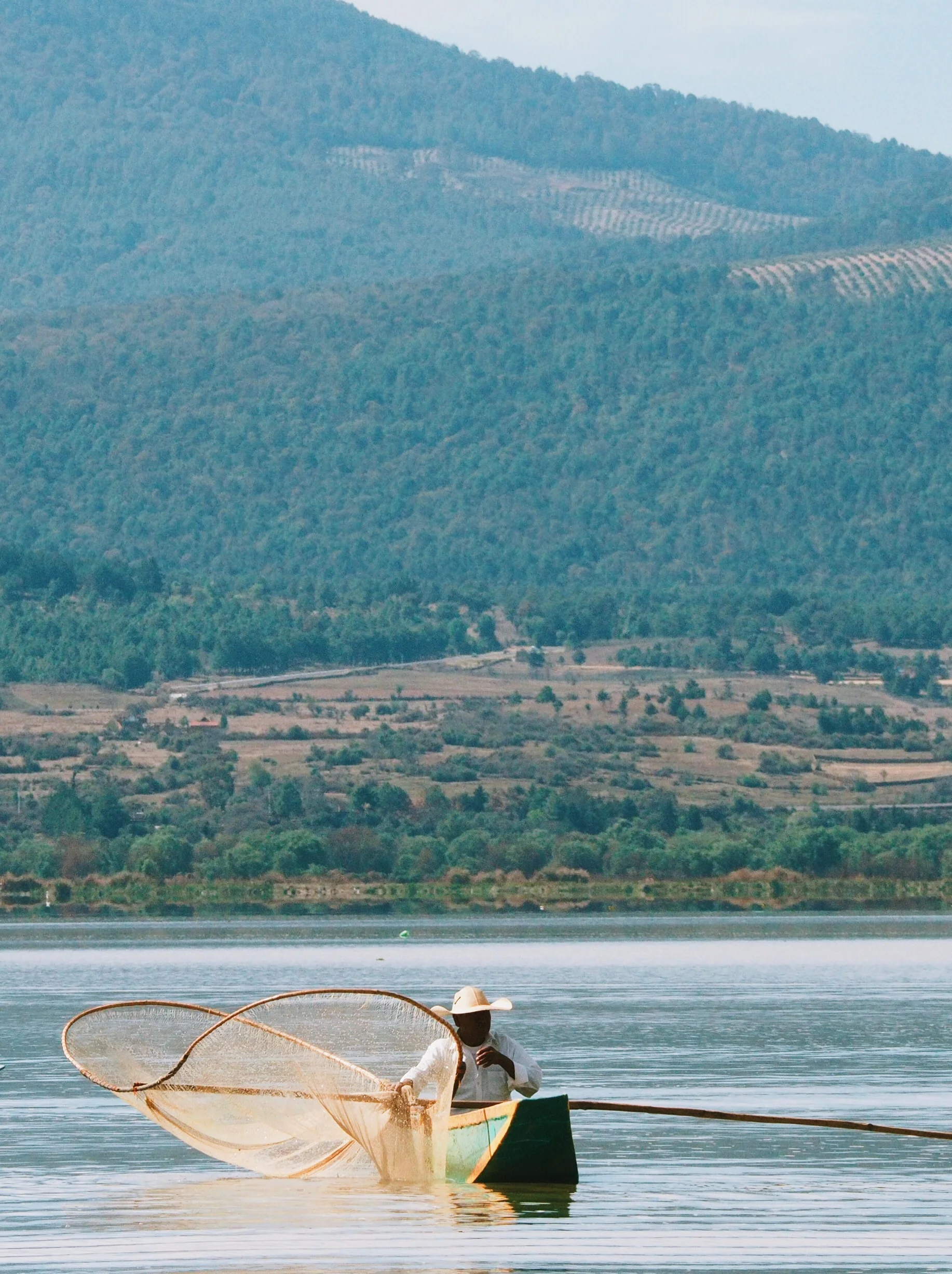 Butterfly fishing on Lago de Pátzcuaro