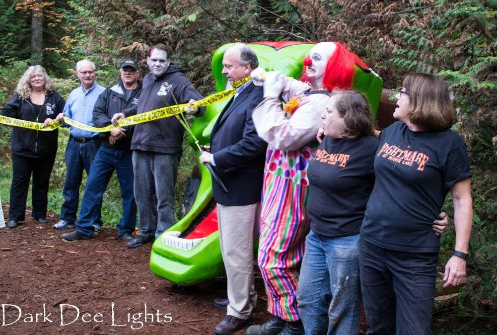 ribbon cutting 3.jpg