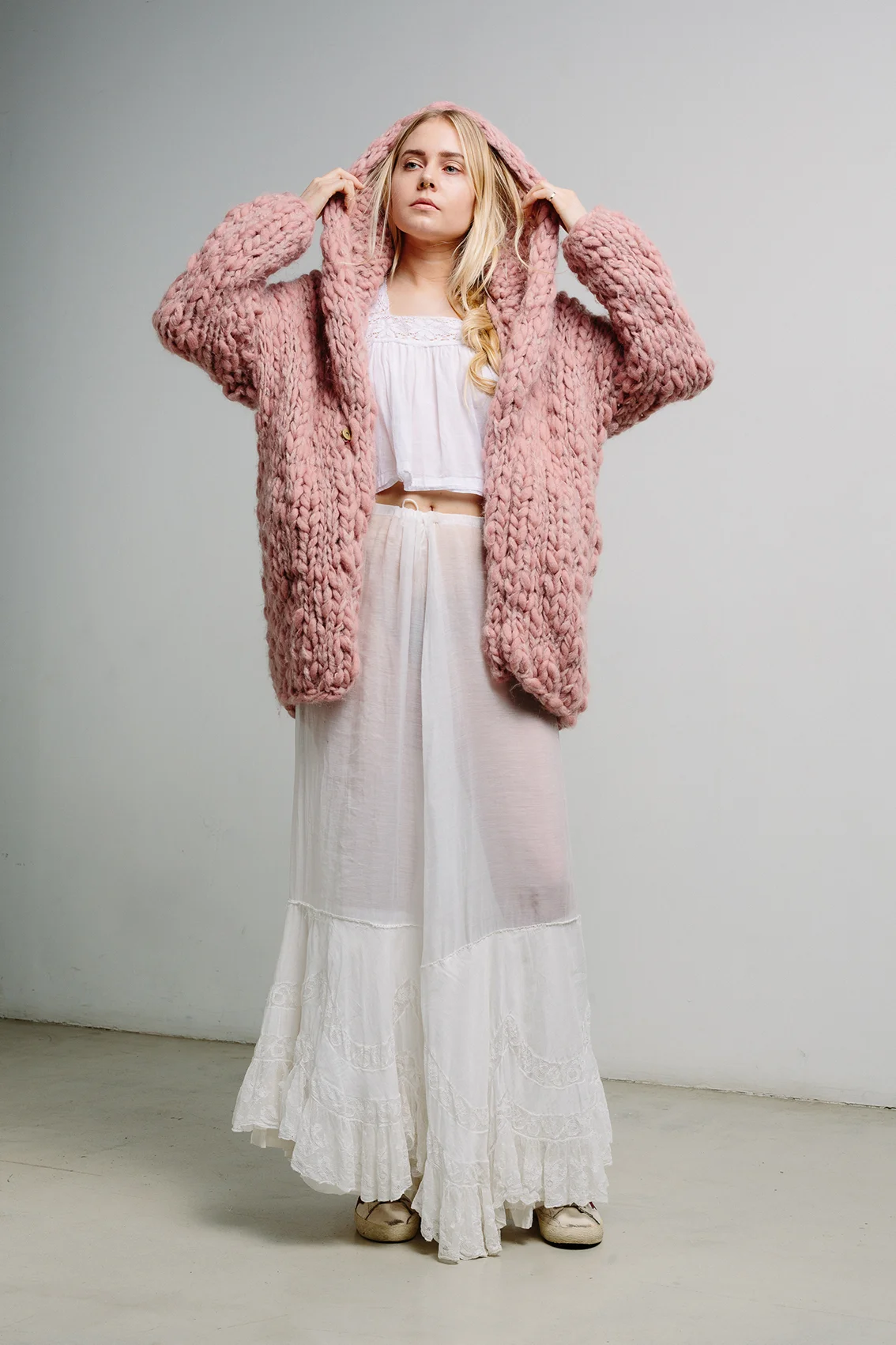 FE_FW18_LR_Fourreau_Rosa_1.jpg