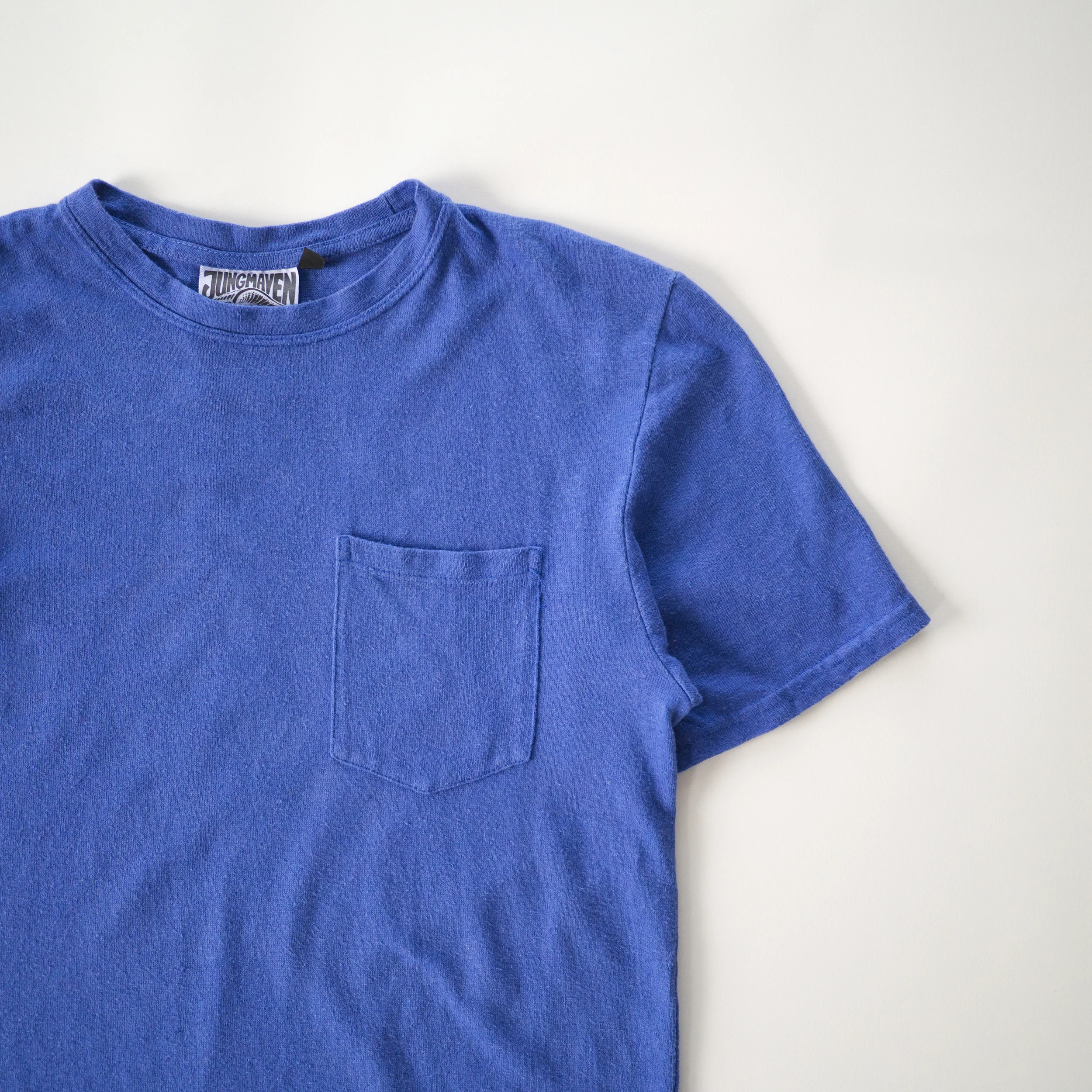 Jungmaven_7oz_Baja_pocket_tee_admiral_blue_detail2