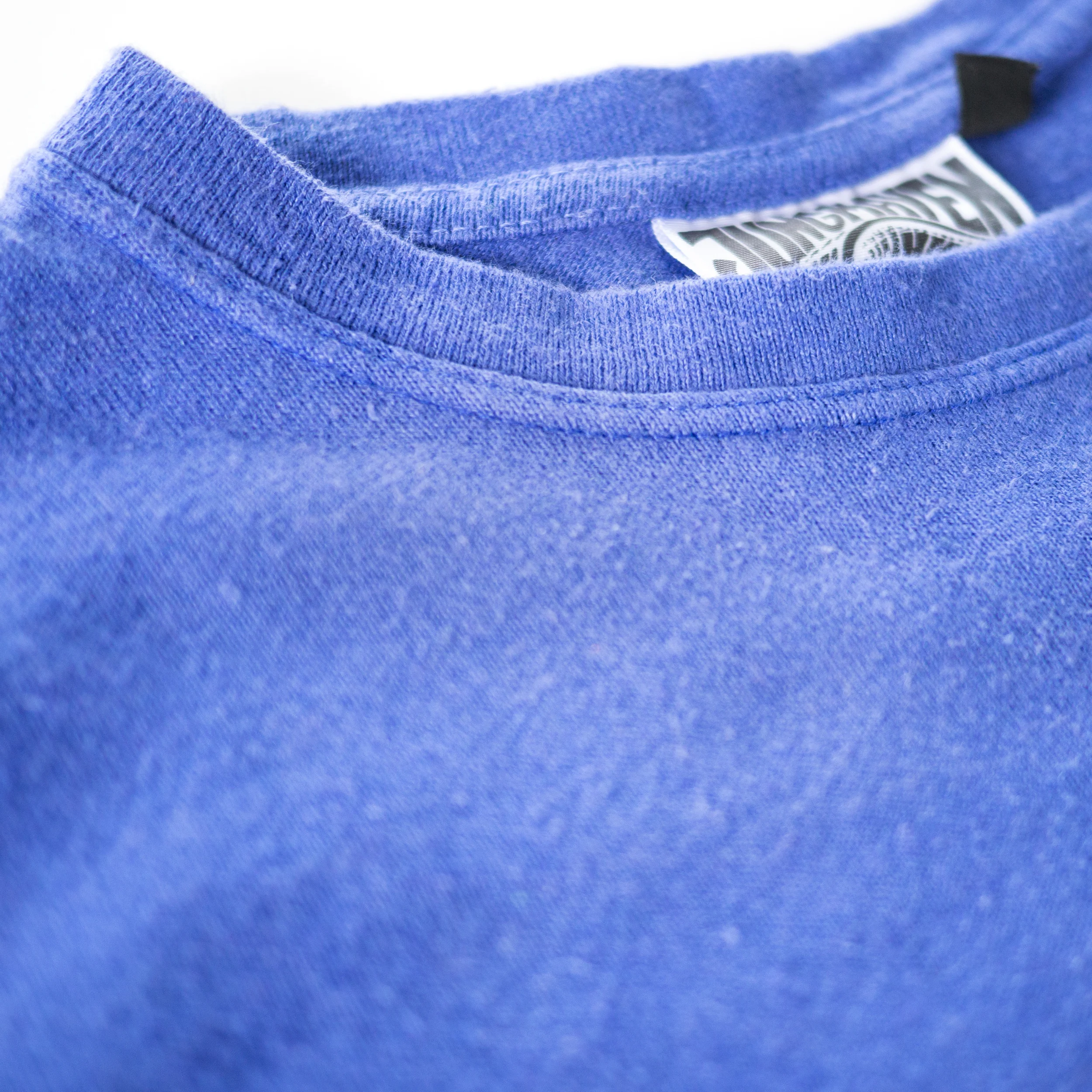 Jungmaven_7oz_Baja_pocket_tee_admiral_blue_neck_detail