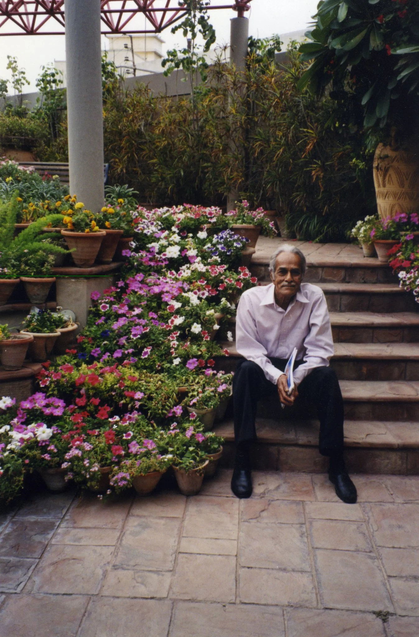 Faya Garden_.jpg