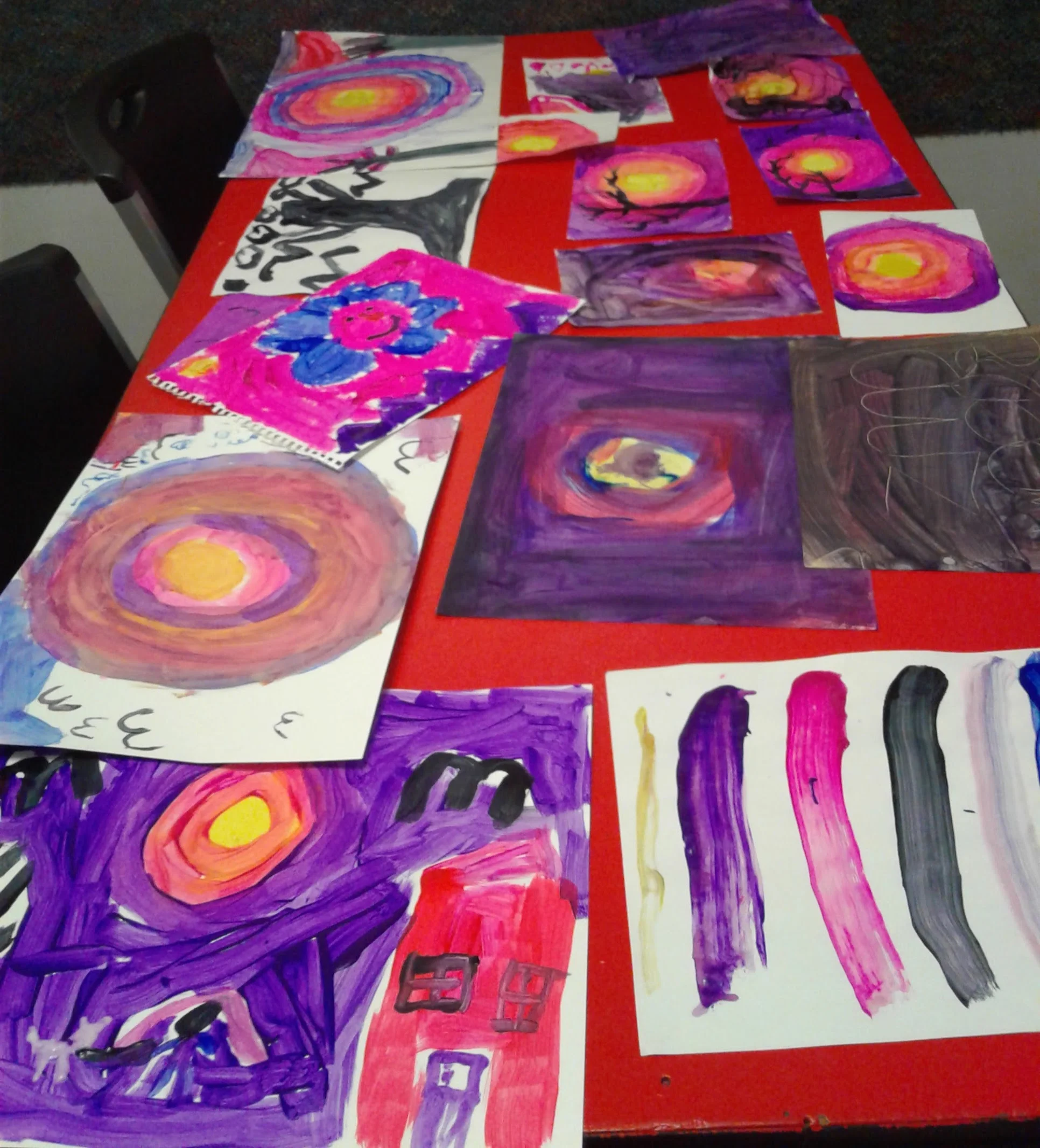 Jan’s Tutoring House, 2016. Washington, DC Teaching Artist In the fall of 2016 I was a community teaching artist with elementary students at Jan’s Tutoring House in Washington, DC. I taught collaborative and independent art making lessons to students who were enrolled in the after school program. As a teacher I focused on engaging students with confidence-building art lessons that celebrated individual effort.