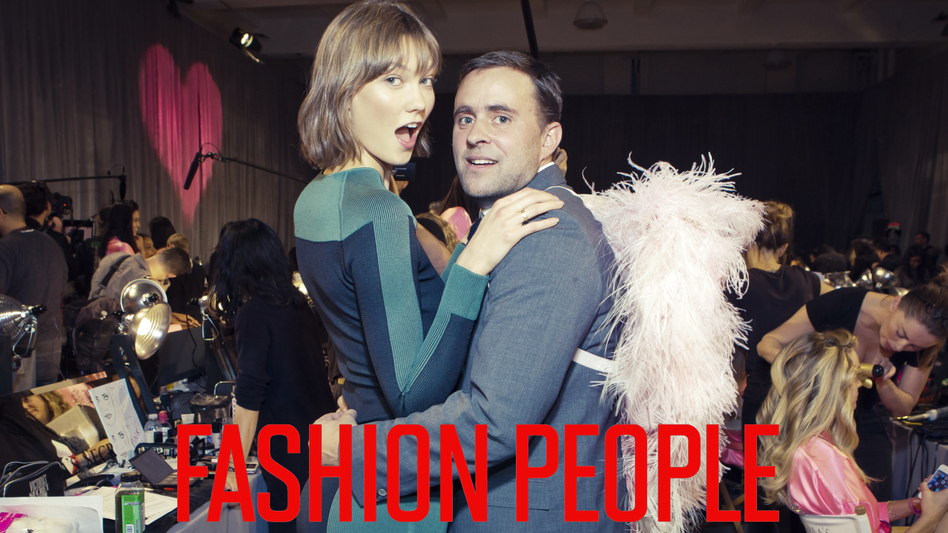How Do You Know If You're a Real "Fashion Girl"? - Carl's Crush S1 EP2