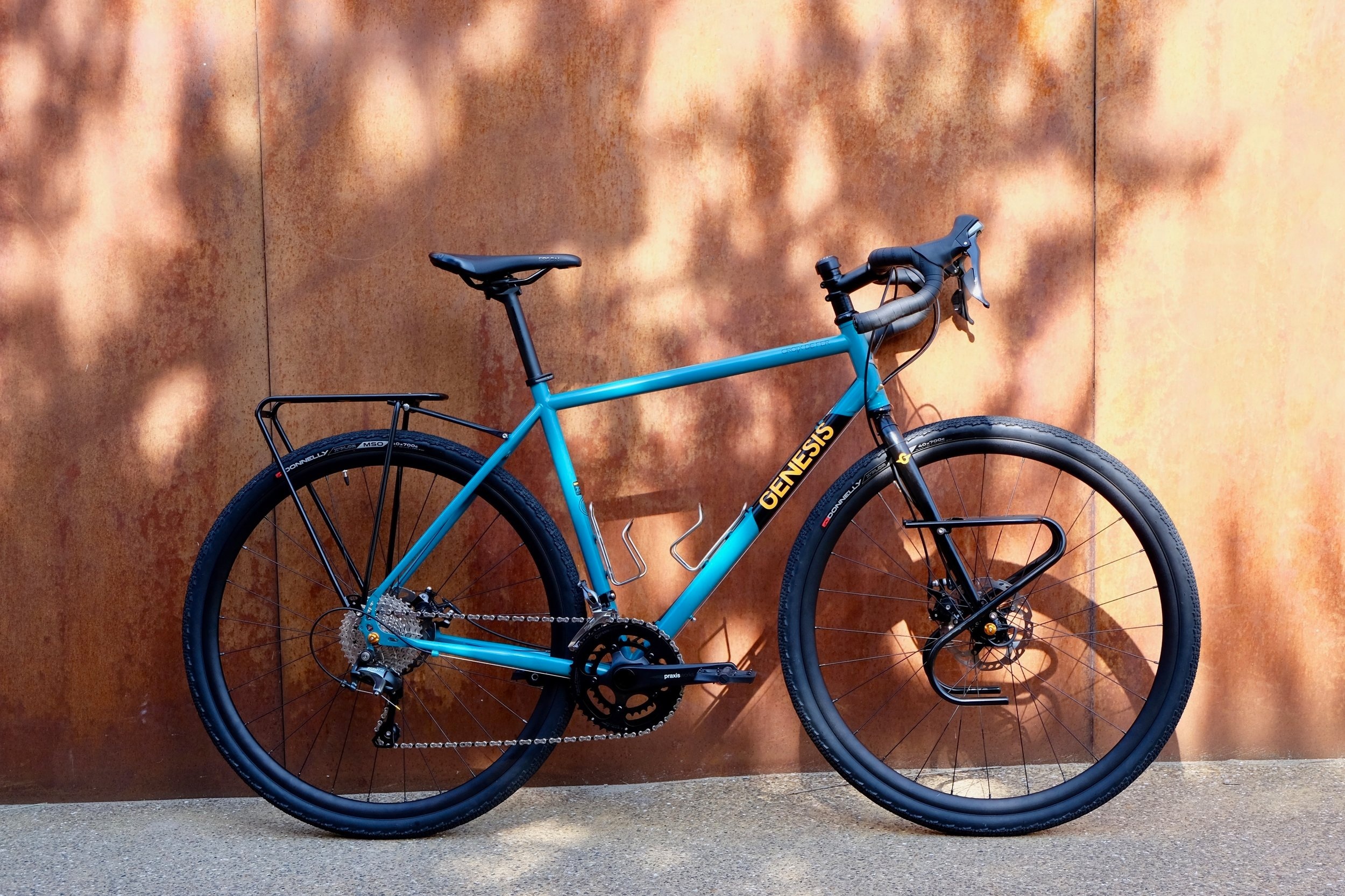 Custom Genesis Croix de Fer