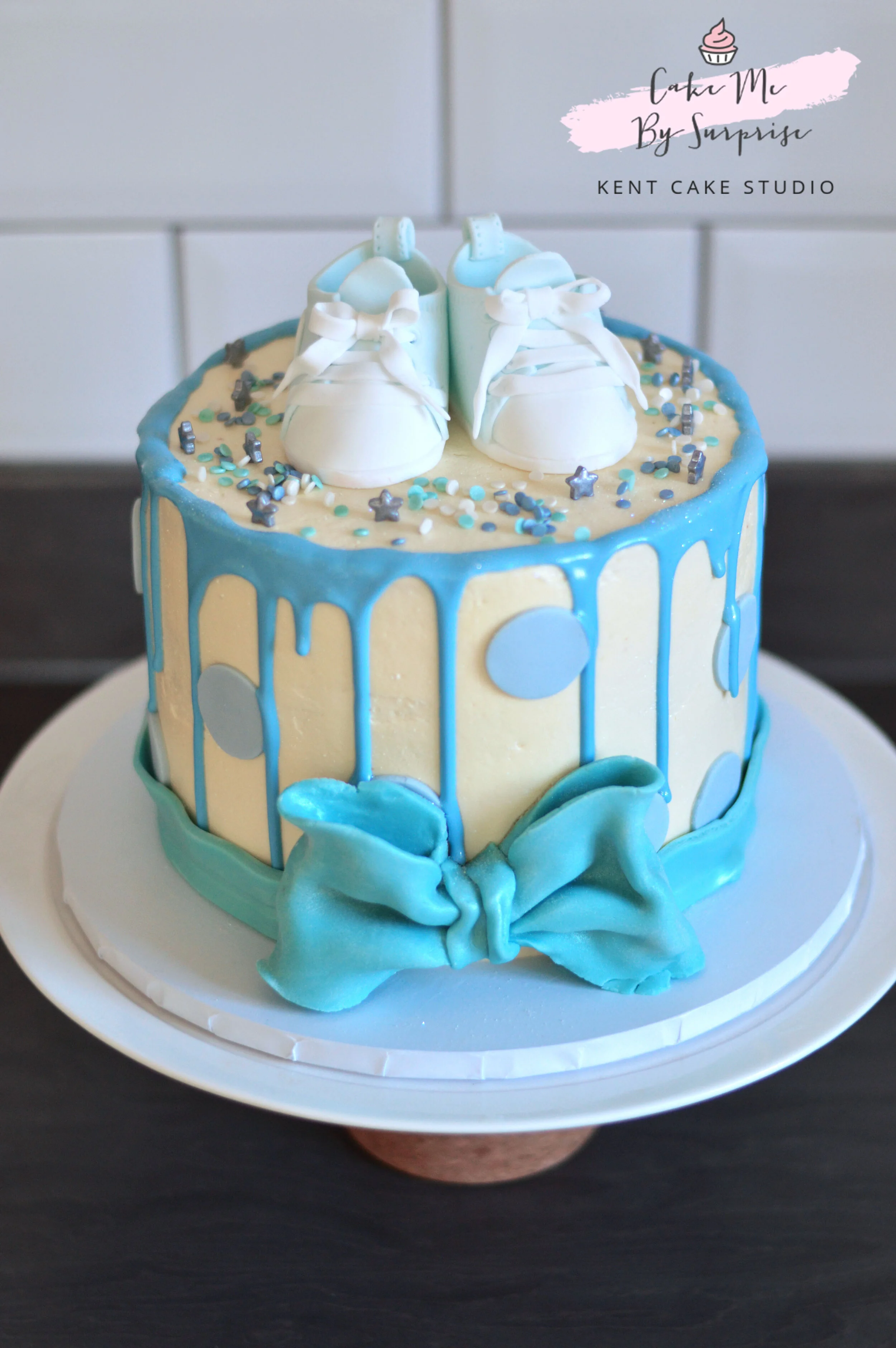 Birthdays Gender Reveal And Baby Shower Cakes Cake Me By Surprise